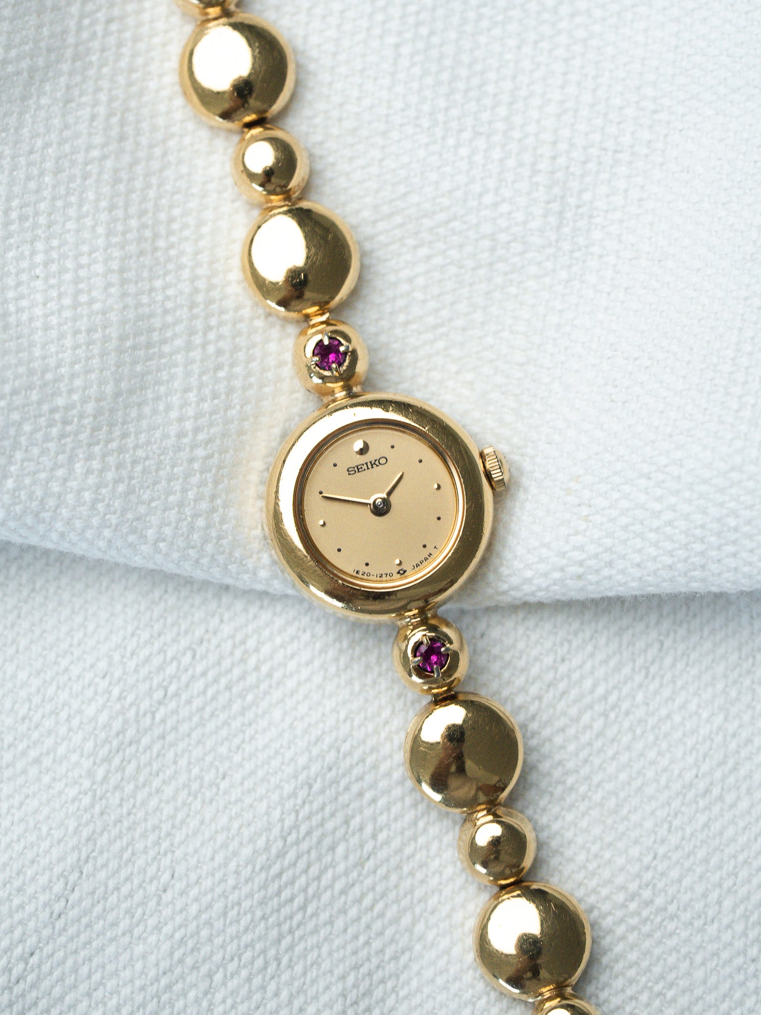 Montre Seiko Vintage Cocktail Or 1E20-1270 — Bracelet Perlé (1995)