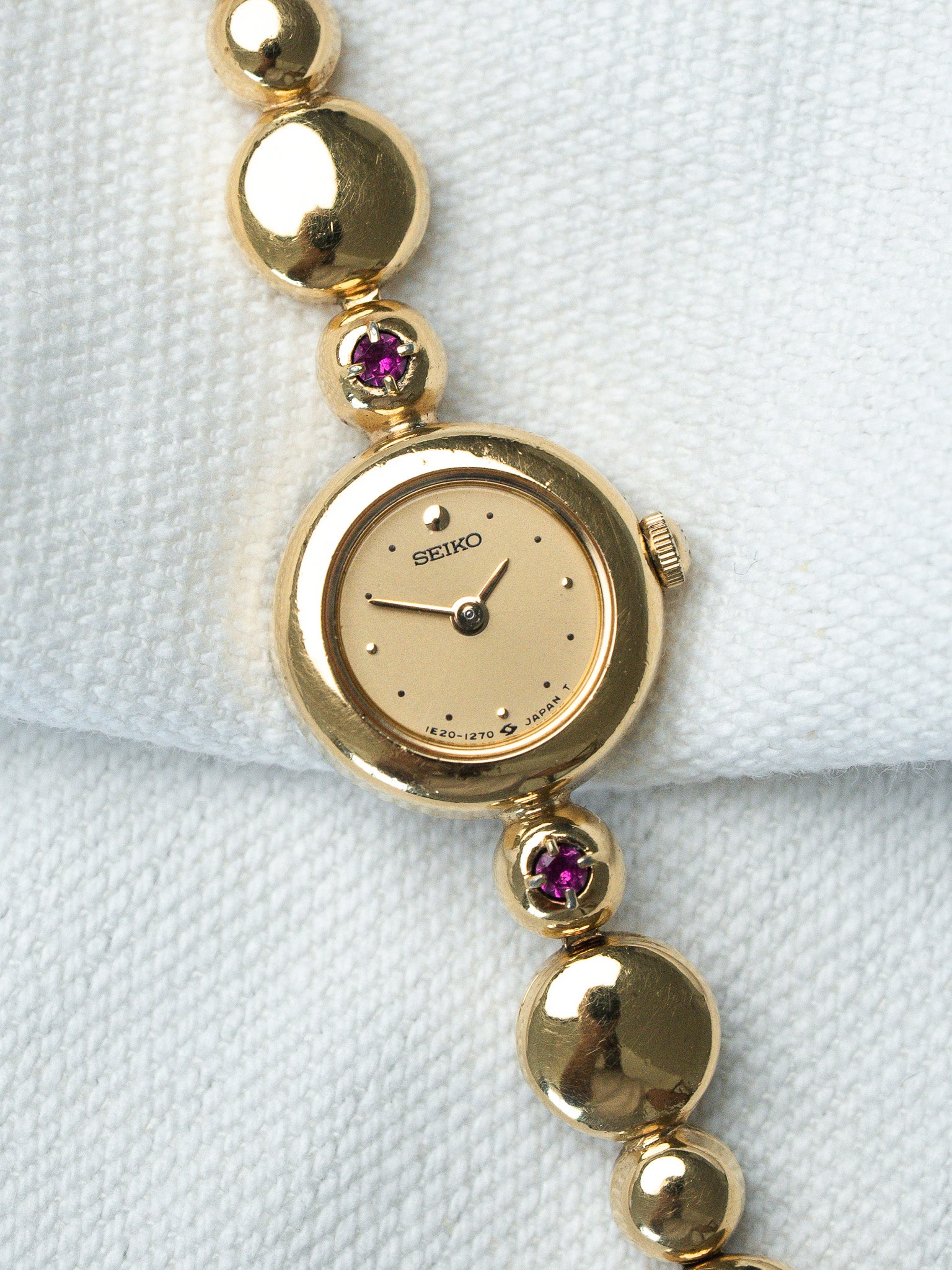 Montre Seiko Vintage Cocktail Or 1E20-1270 — Bracelet Perlé (1995)
