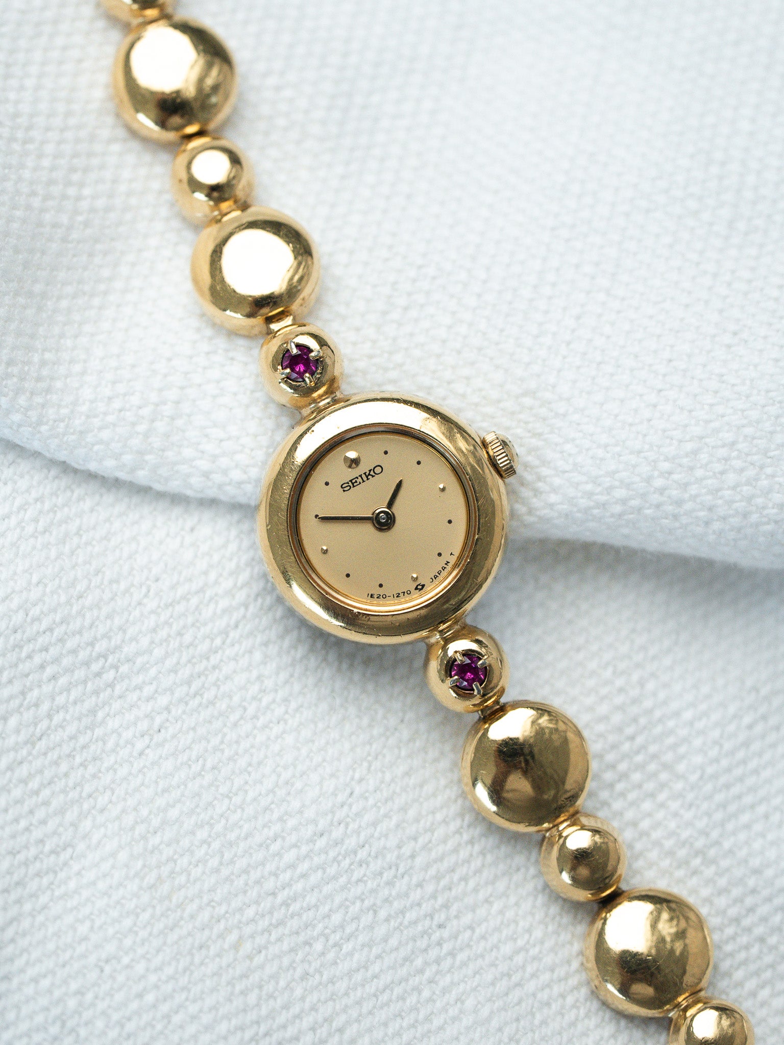 Montre Seiko Vintage Cocktail Or 1E20-1270 — Bracelet Perlé (1995)
