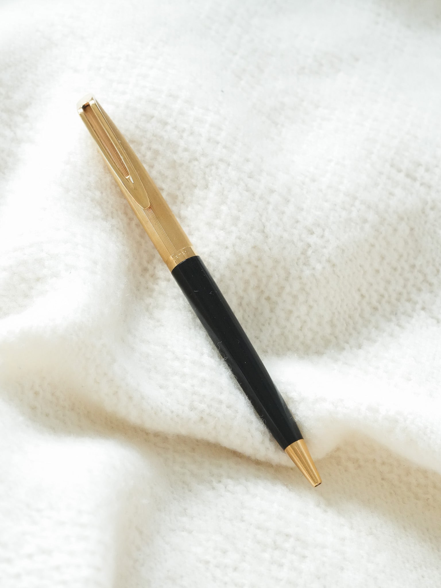 Waterman - Ballpoint pen rotating ballpoint pen CF MILLERAIES gold-plated and black - 1970s 