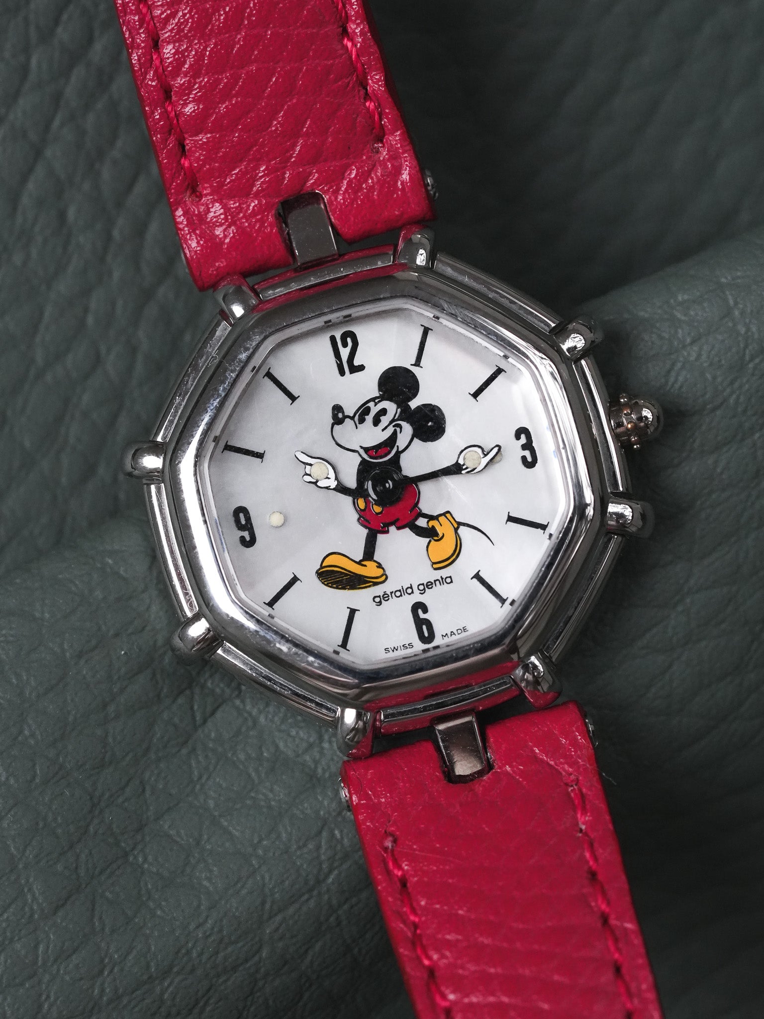 Gerald Genta - Mickey Mouse Disney 27mm Faceted Mother of Pearl - 1990s 