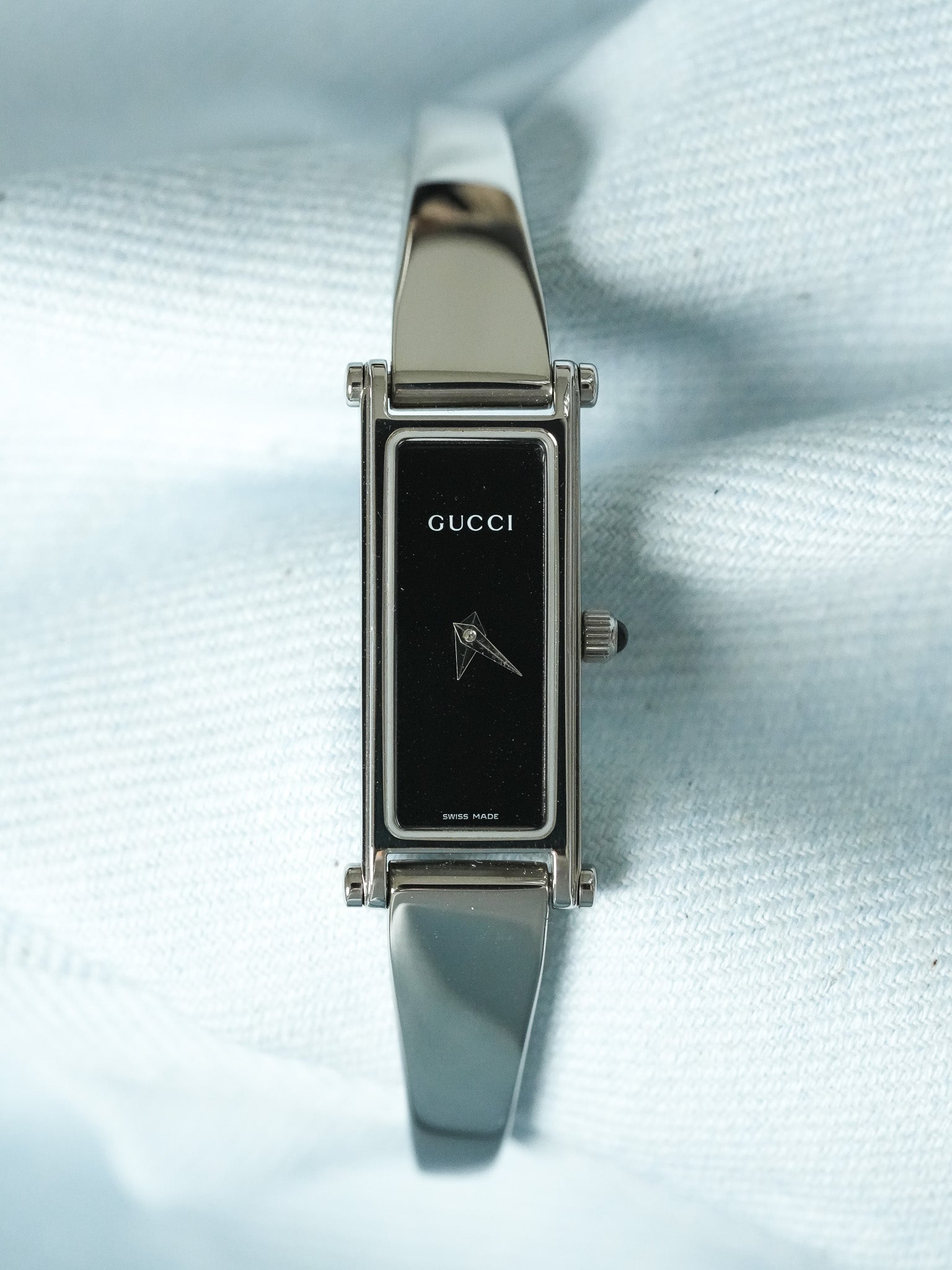 Gucci - Tank Stahlarmreif Schwarzes Zifferblatt - 1990s 