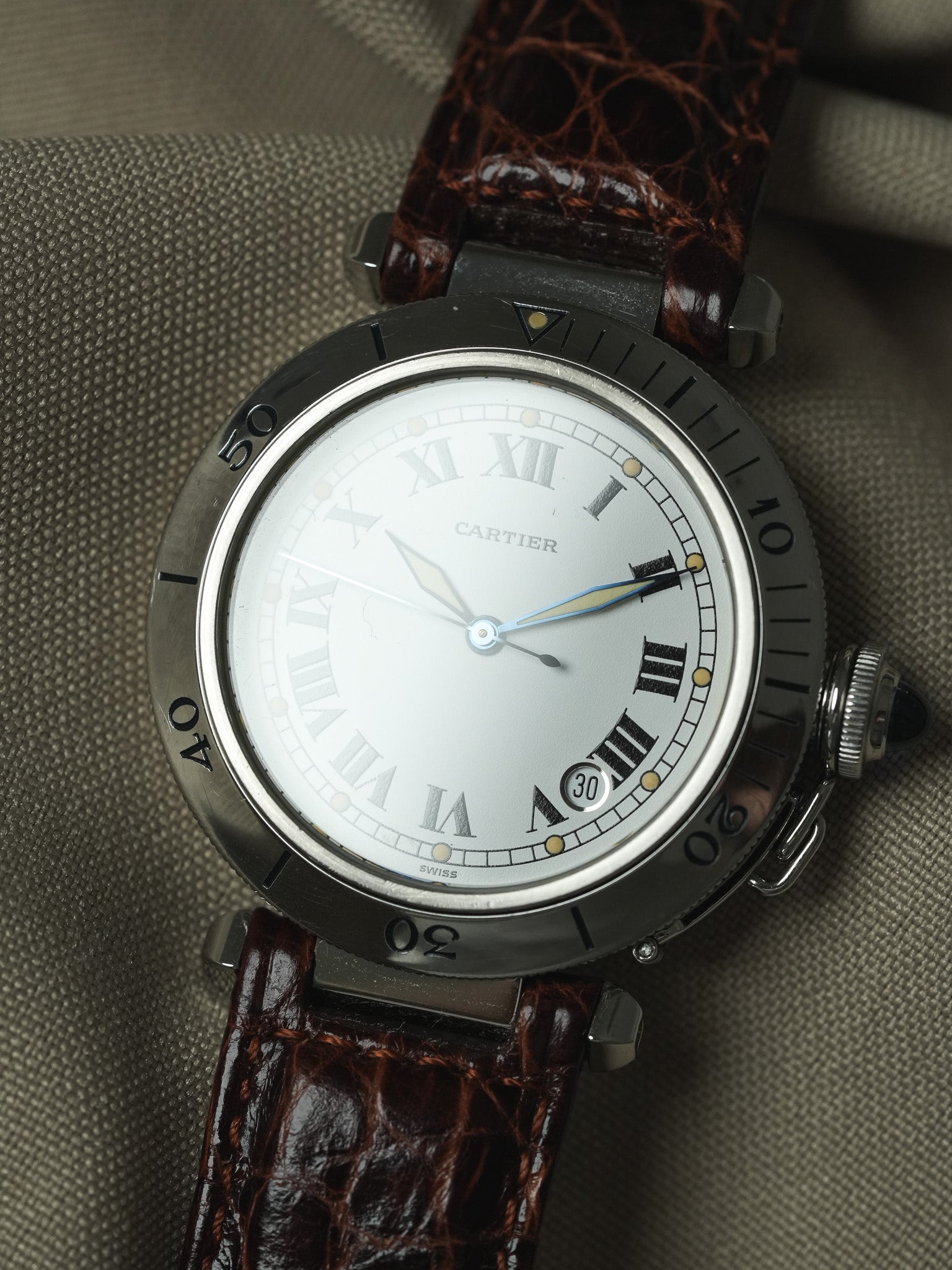 Cartier - Pasha R4020 38mm Cabochon bleu - 2000s