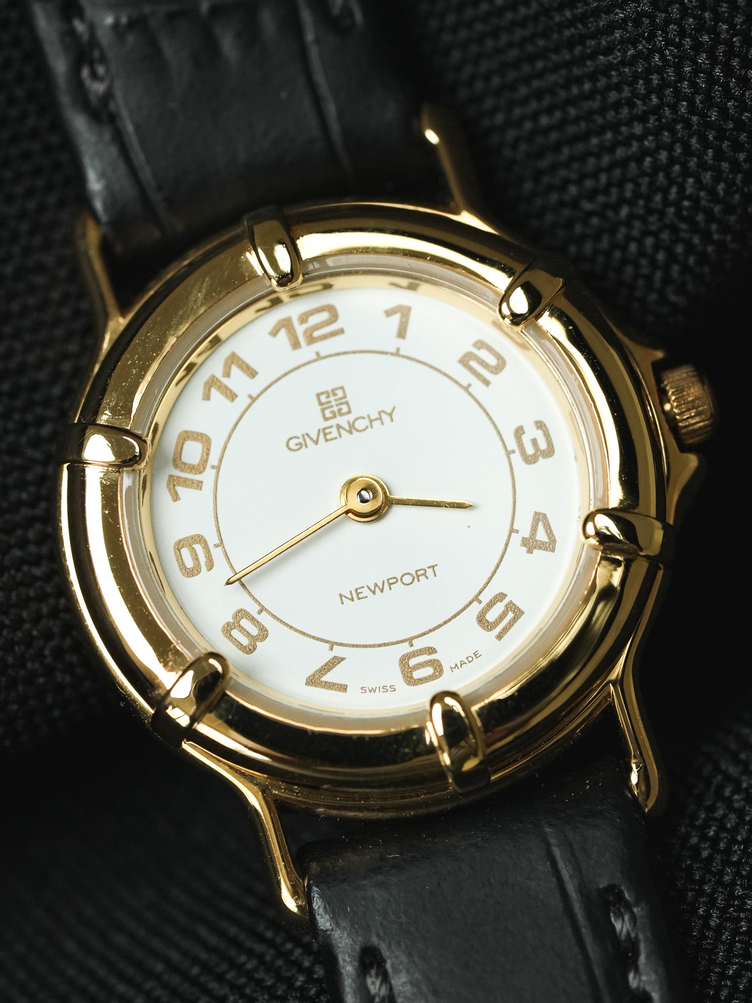 Givenchy - Mini Ronde Plaqué or Cadran blanc - 1990s