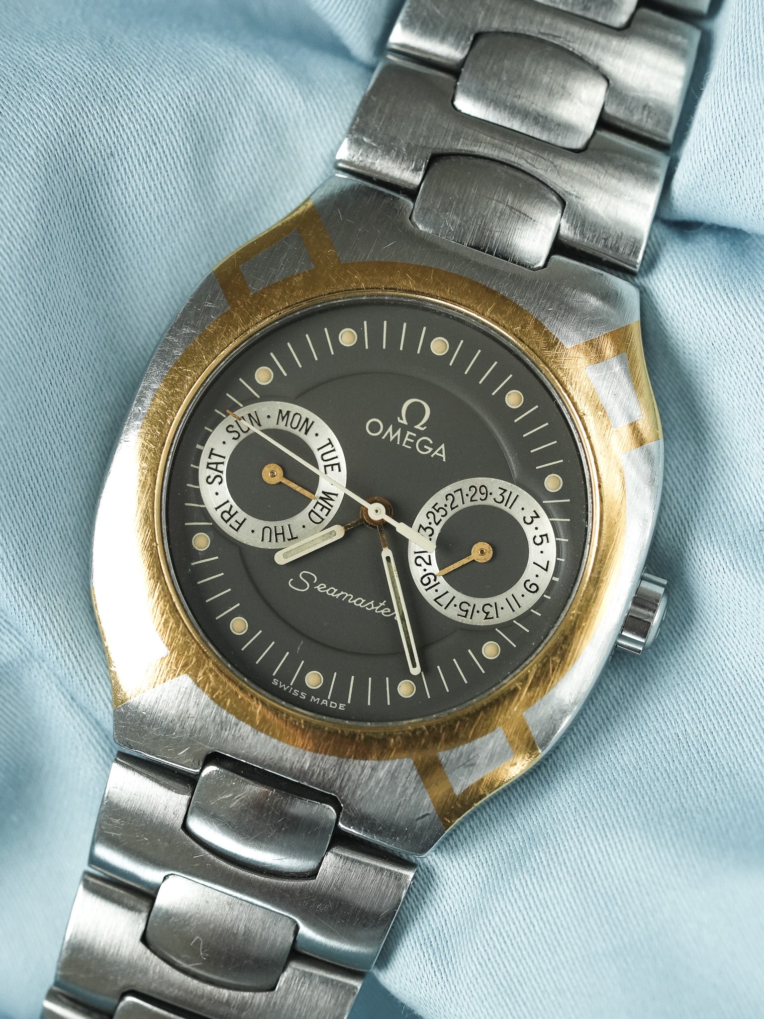 Omega - Seamaster Polaris Daydate Anthracite Or 18k - 1980s