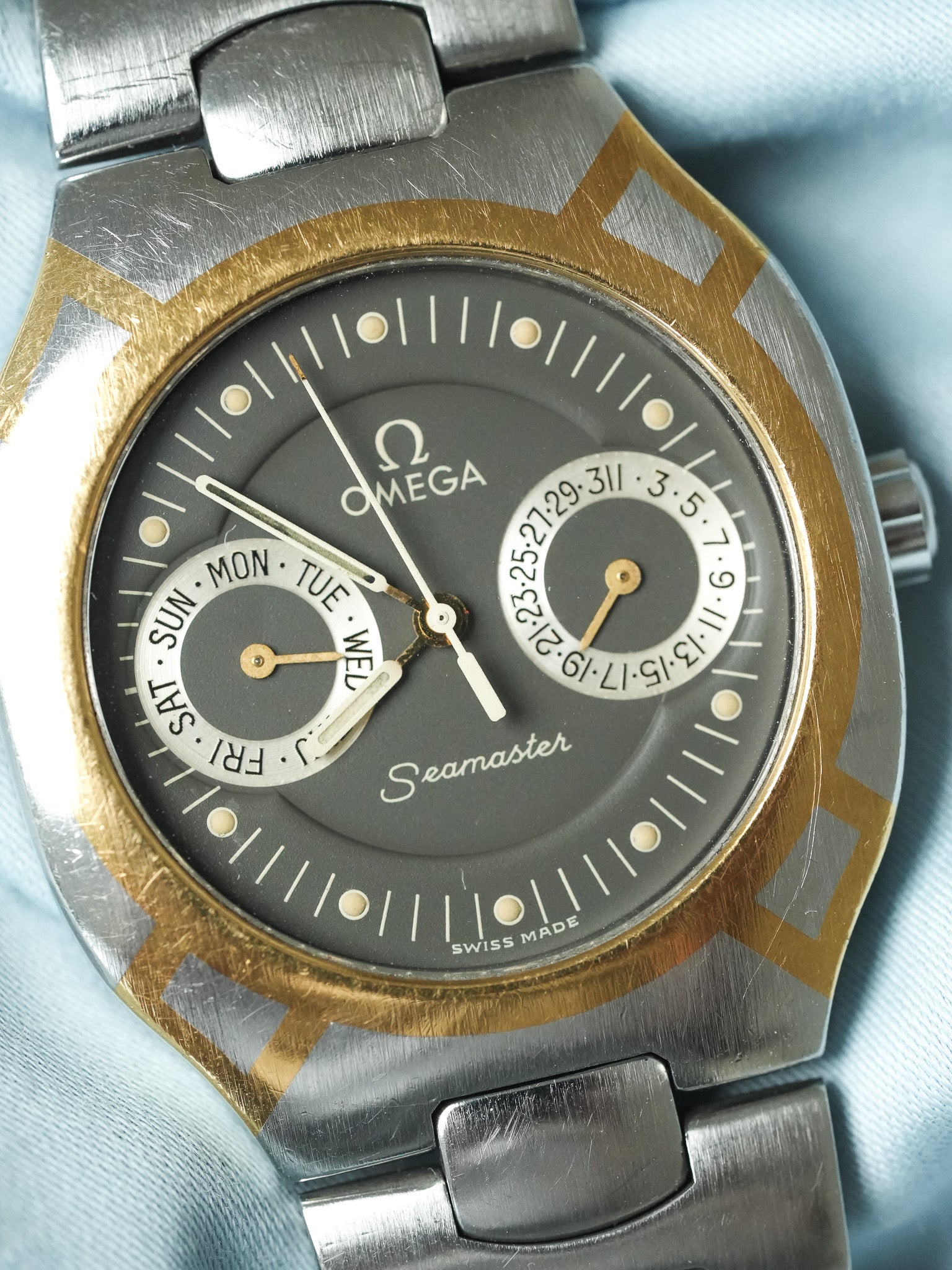 Omega - Seamaster Polaris Daydate Anthracite Or 18k - 1980s