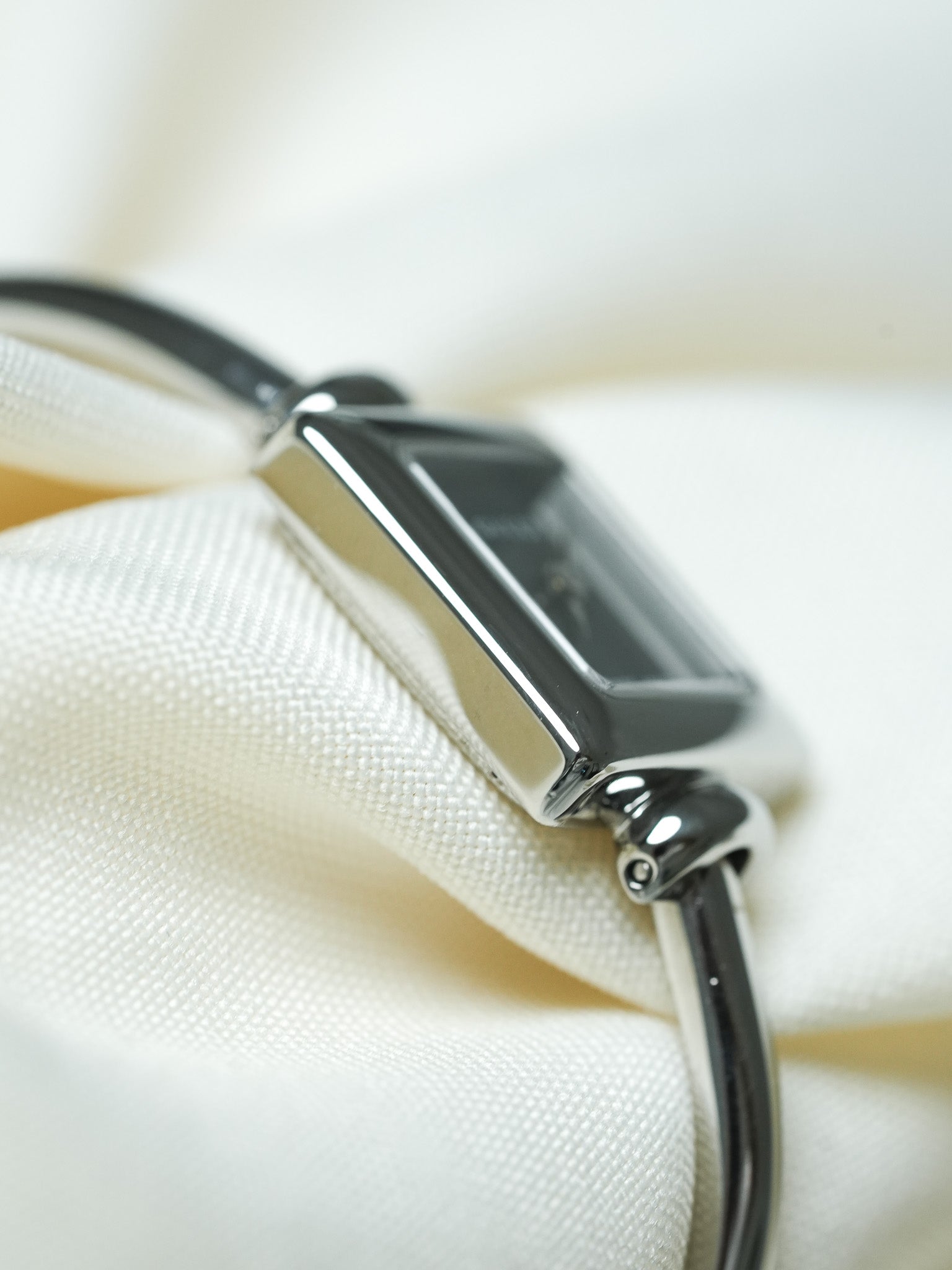 Gucci - Pulsera de Aro Negra Cuadrada Acero - 1990s 