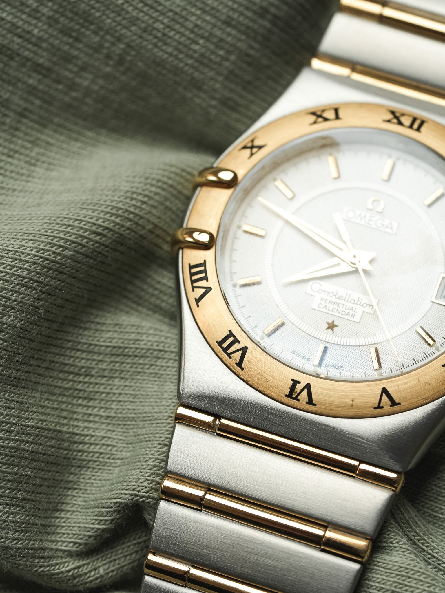 Omega - Constellation Manhattan Stahl Gold 18k Ewiger Kalender - 1990s 