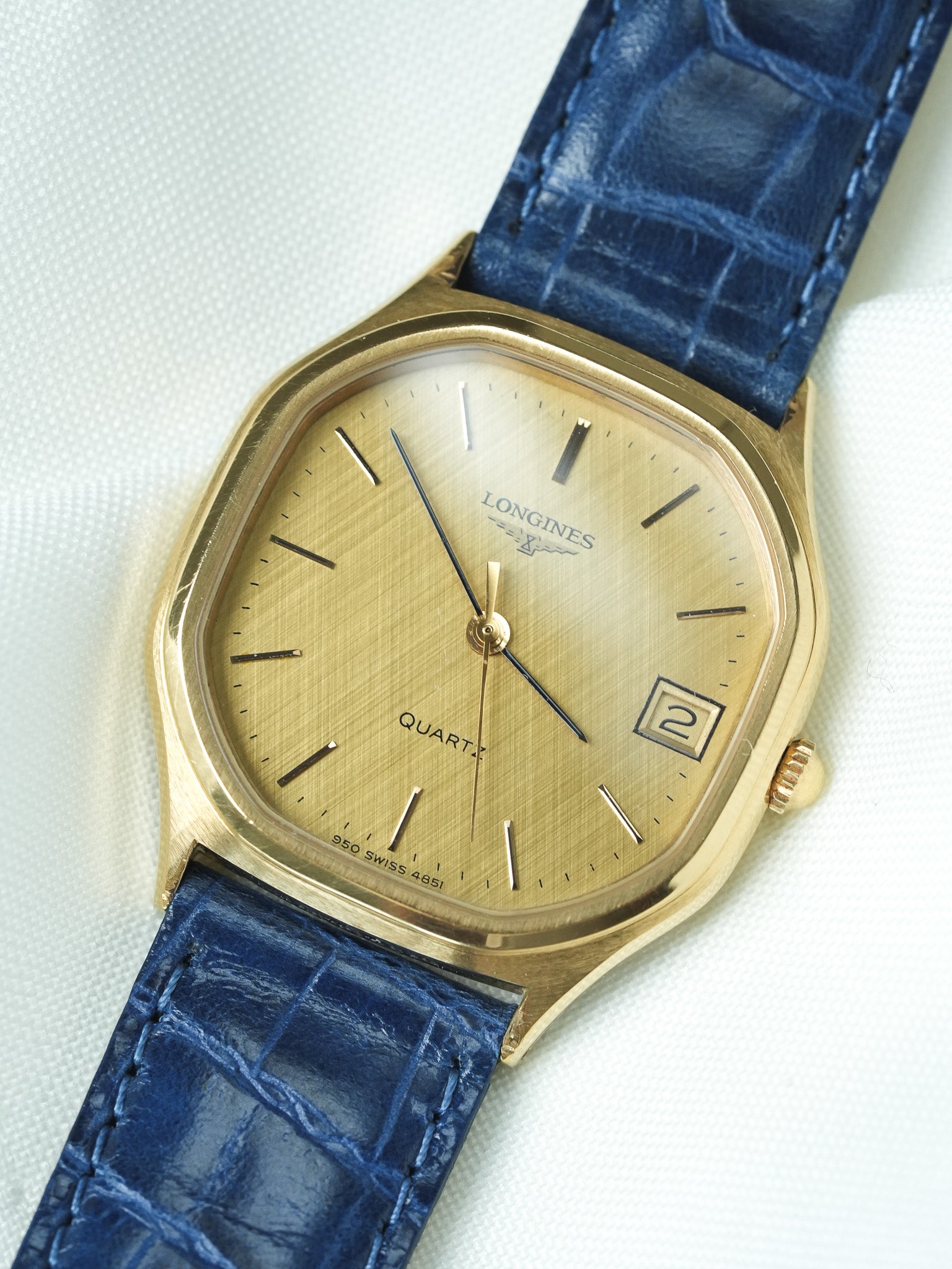 Longines - Octogonale Plaqué or Cadran Lin date - 1980s