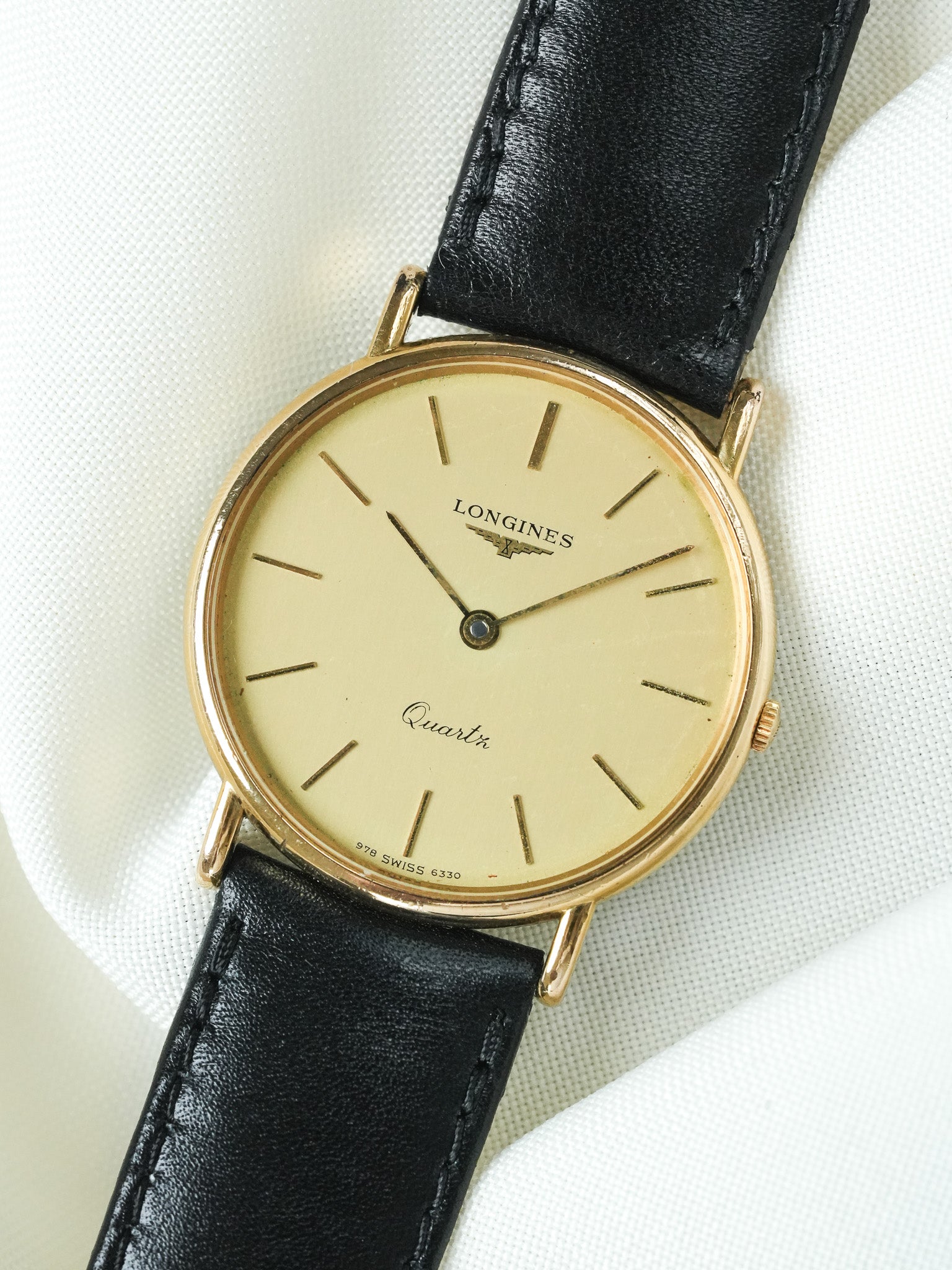 Longines - ساعة فاخرة رفيعة جدًا مستديرة 32 مم ذهب قرص ذهبي - 1980s 