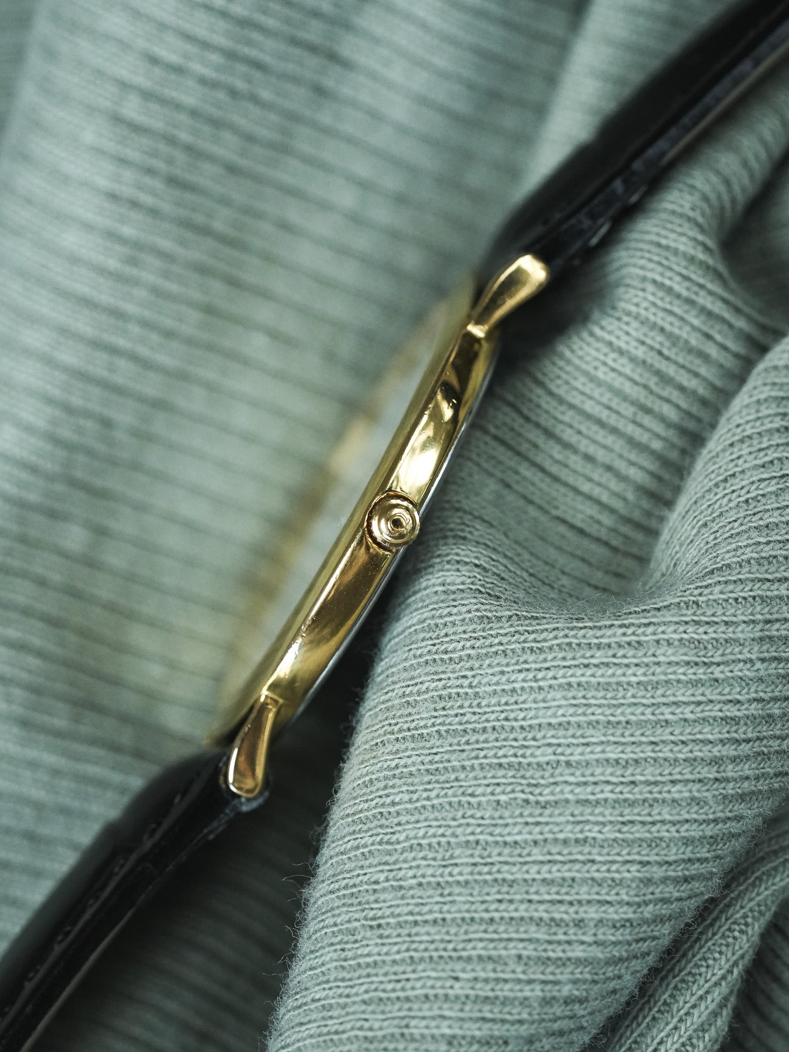 Montre Omega Vintage De Ville Ronde - Plaqué Or Quartz (1991) - Atelier Victor