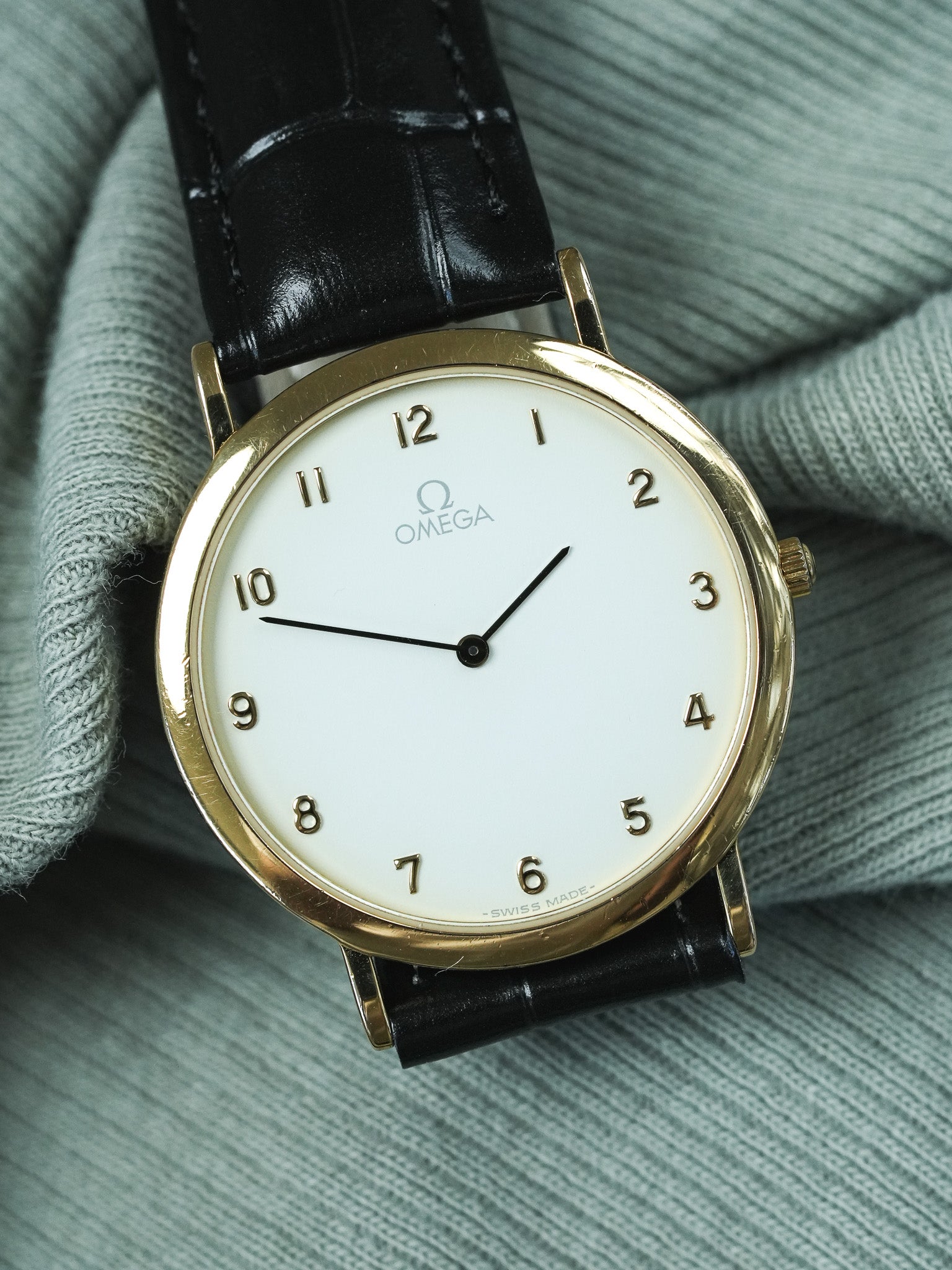 Montre Omega Vintage De Ville Ronde - Plaqué Or Quartz (1991) - Atelier Victor