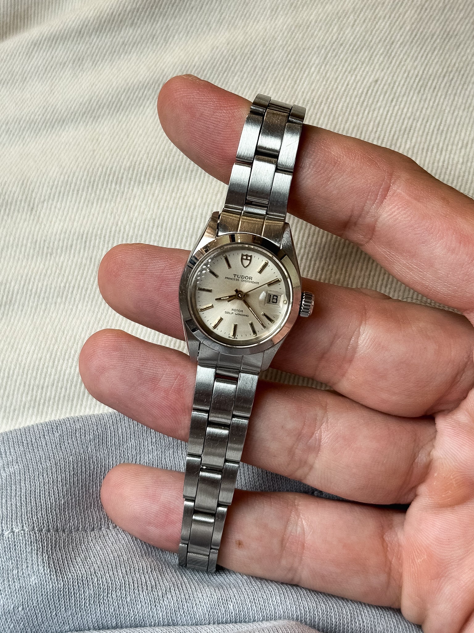Tudor x Rolex - Princess Oysterdate 24mm Automatique Acier référence 92400 - 1985