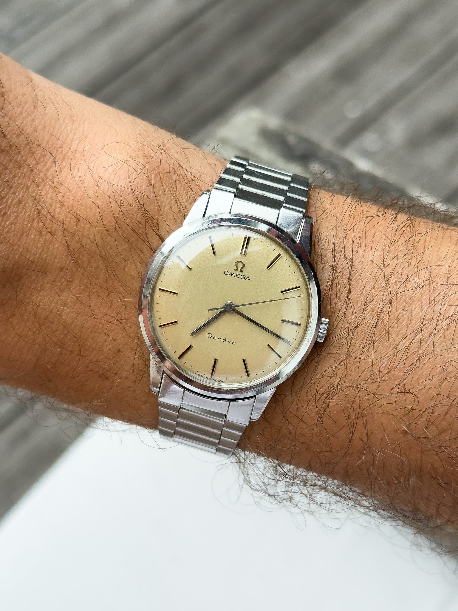 Omega - Geneve Cadran lin champagne - 1964