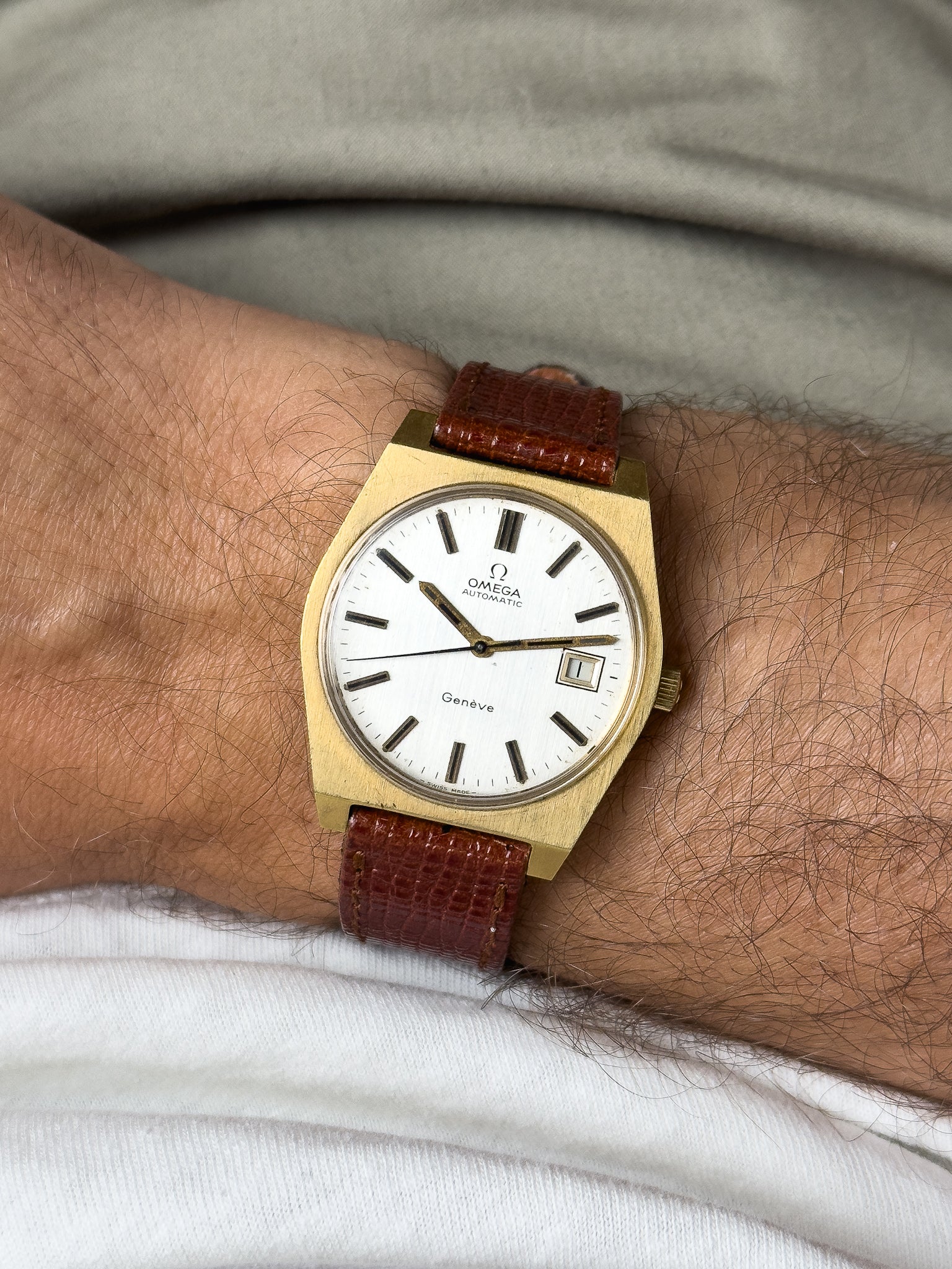 Omega - Genève 166.0118 Tonneau XL vergoldet - 1972 