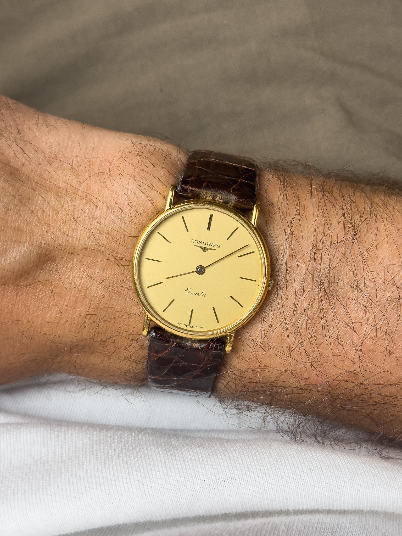 Longines - Ronde Extra plate Cadran Or Quartz - 1980s