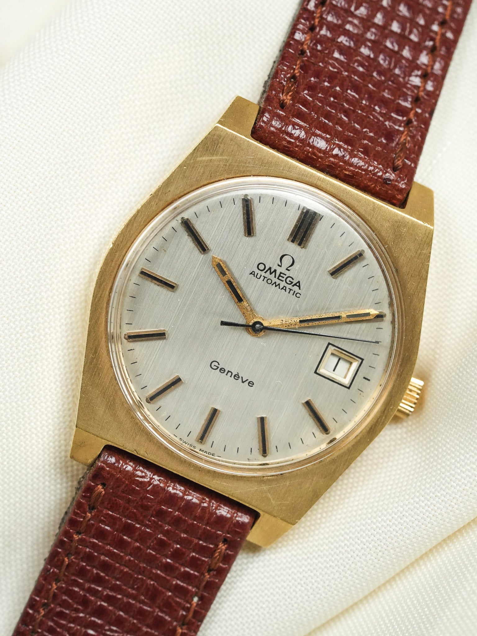 Omega - Genève 166.0118 Tonneau XL Gold Plated - 1972 