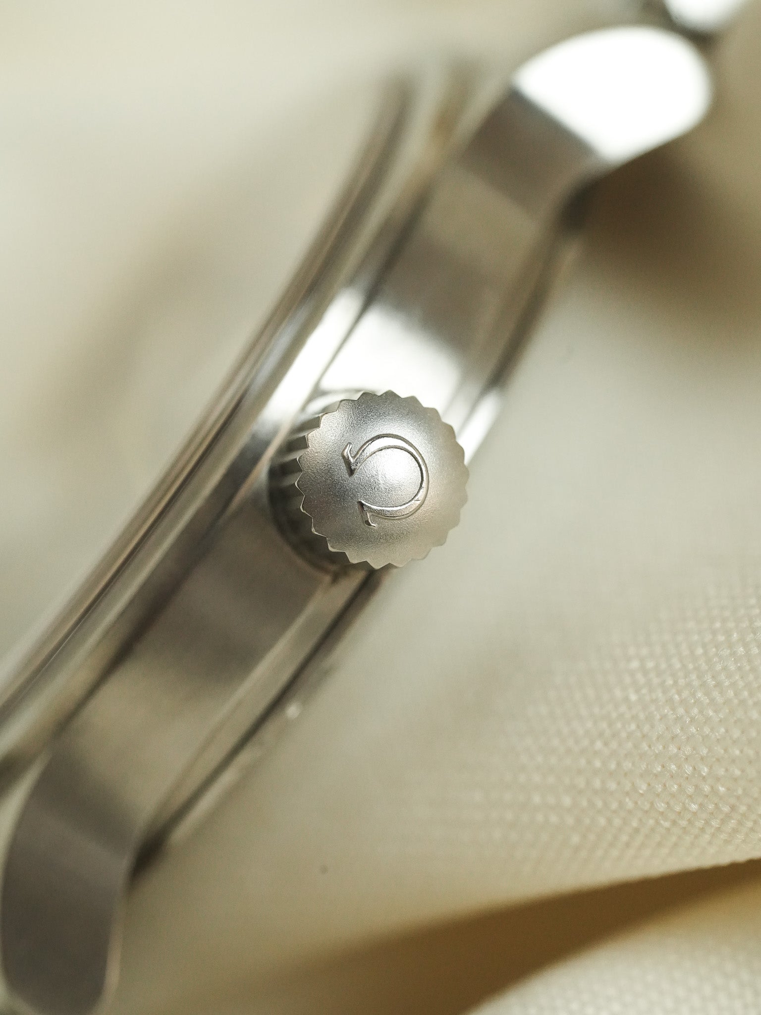 Omega - Dynamic III 166.0310 Schwarzes Zifferblatt Index Orange Patina - 2000er 