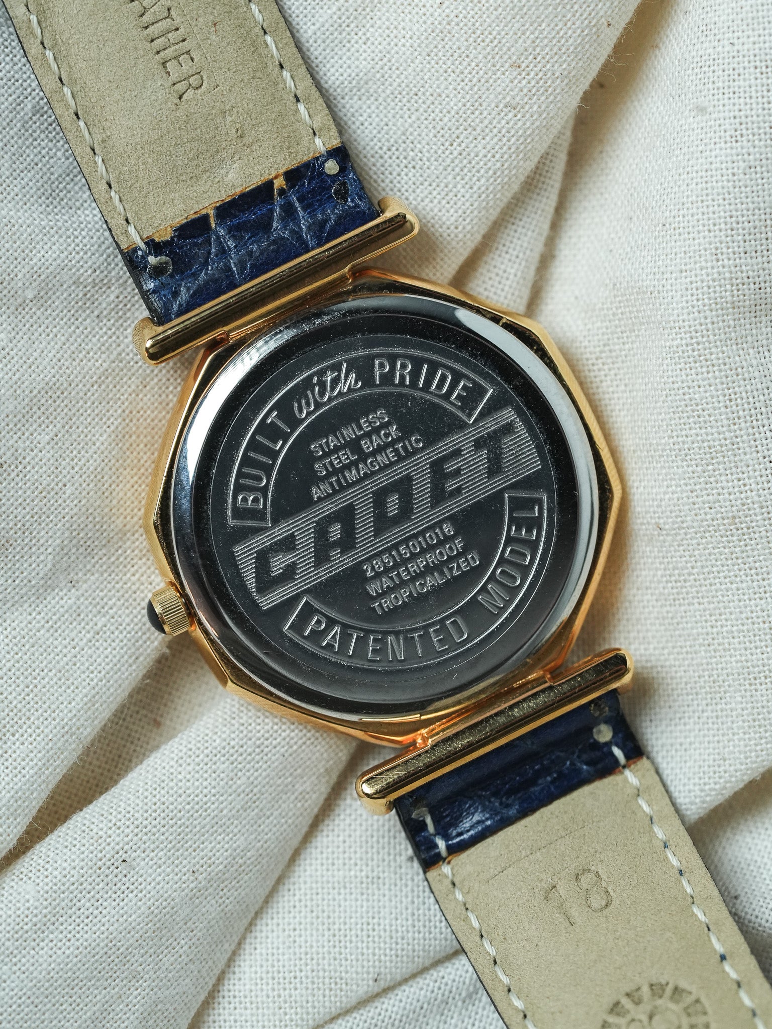 Cadet - Octogonale Or Bleu Triple Date - NOS -1990s
