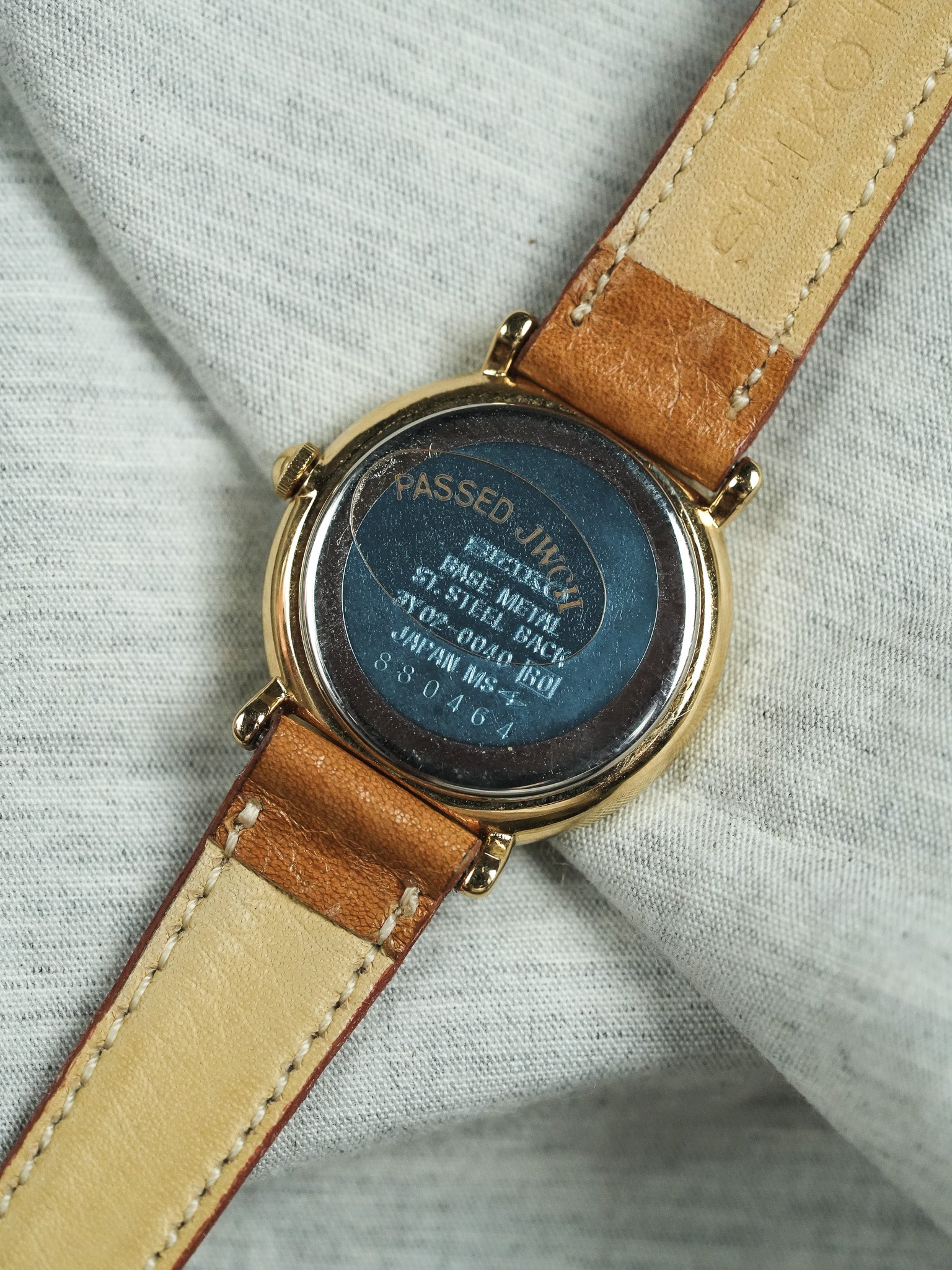 Seiko - Arabic & Roman Numerals 12h red date - NOS - 1998 