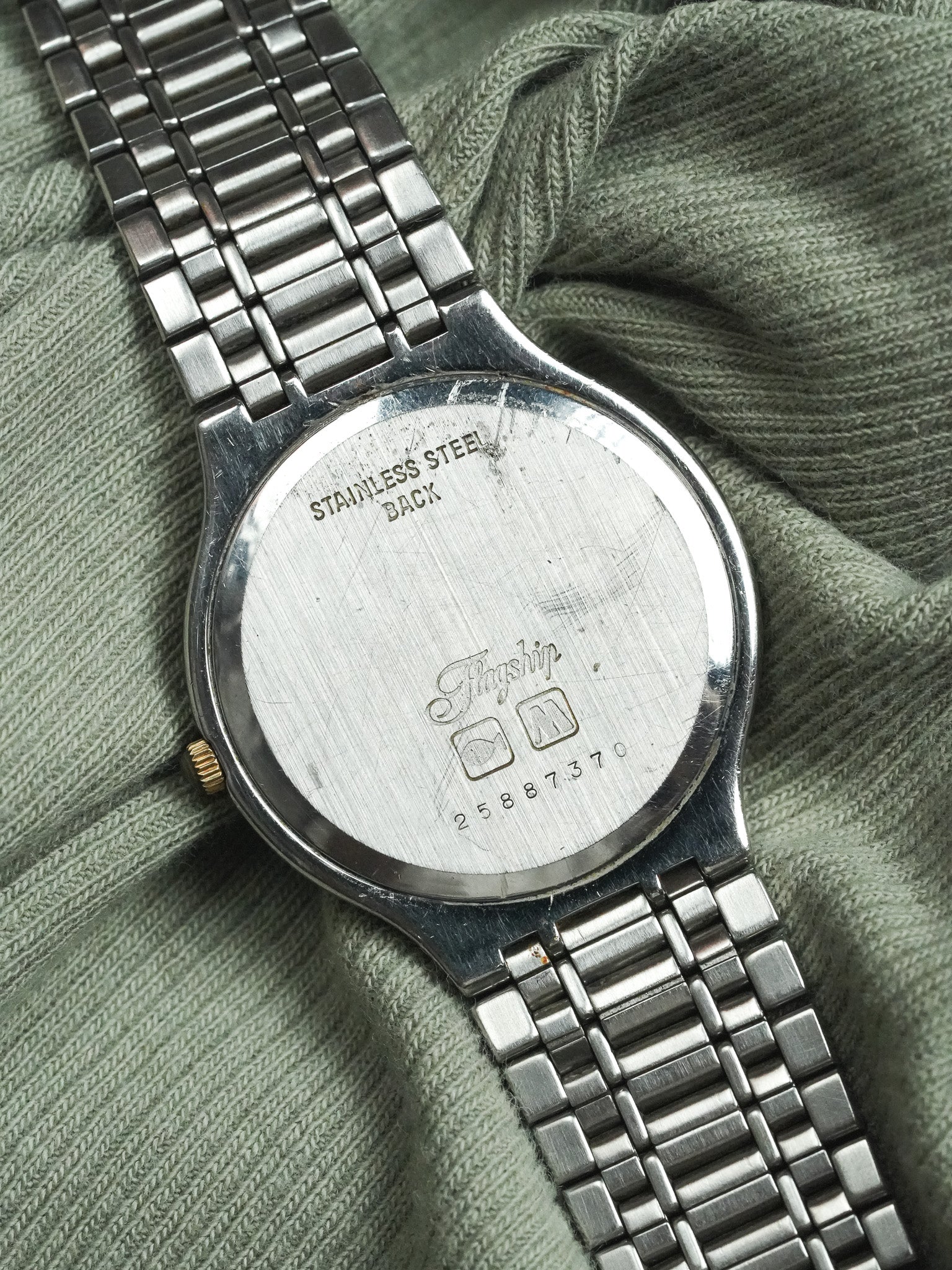 Longines - Armband aus Stahlgeflecht Lünette Gold - Papier - 1991 
