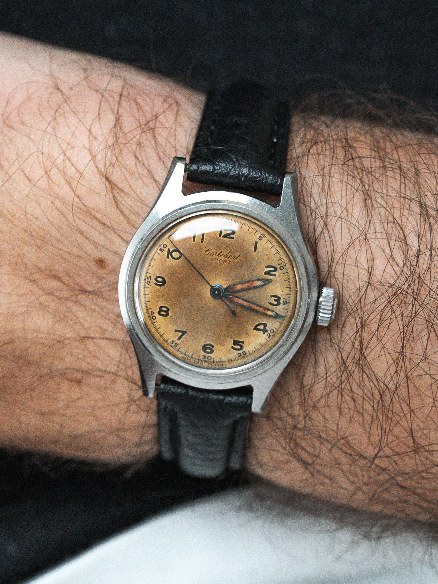 Montre Cortebert Sport Vintage Cadran Tropical - Acier Manuel (Années 1950) - Atelier Victor