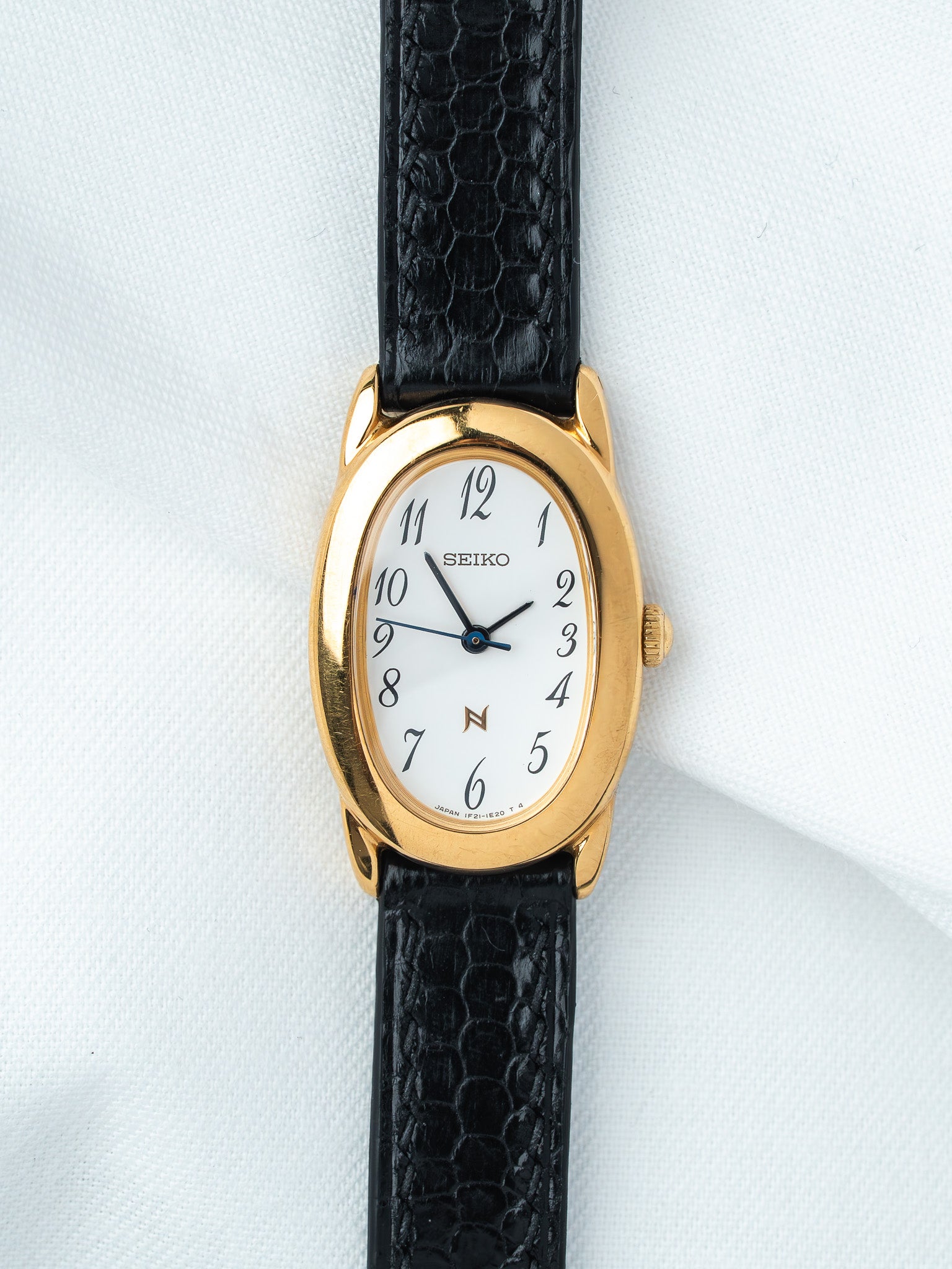 Vintage Seiko Baignoire Gold-Plated — White Dial Breguet Numerals (2005) 