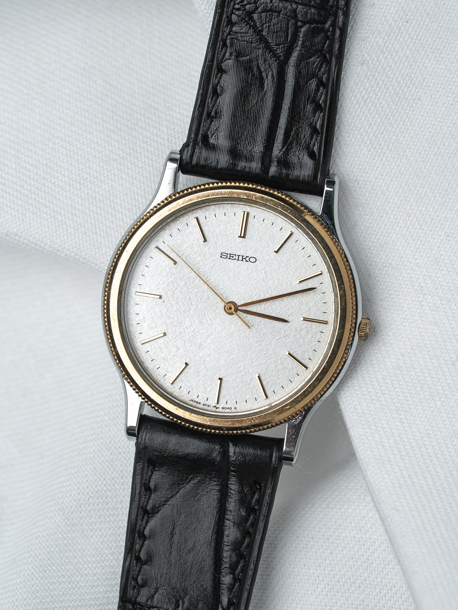 Vintage Watch Seiko 5P31-6030 Two-Tone — Silver Linen Dial (1996) 