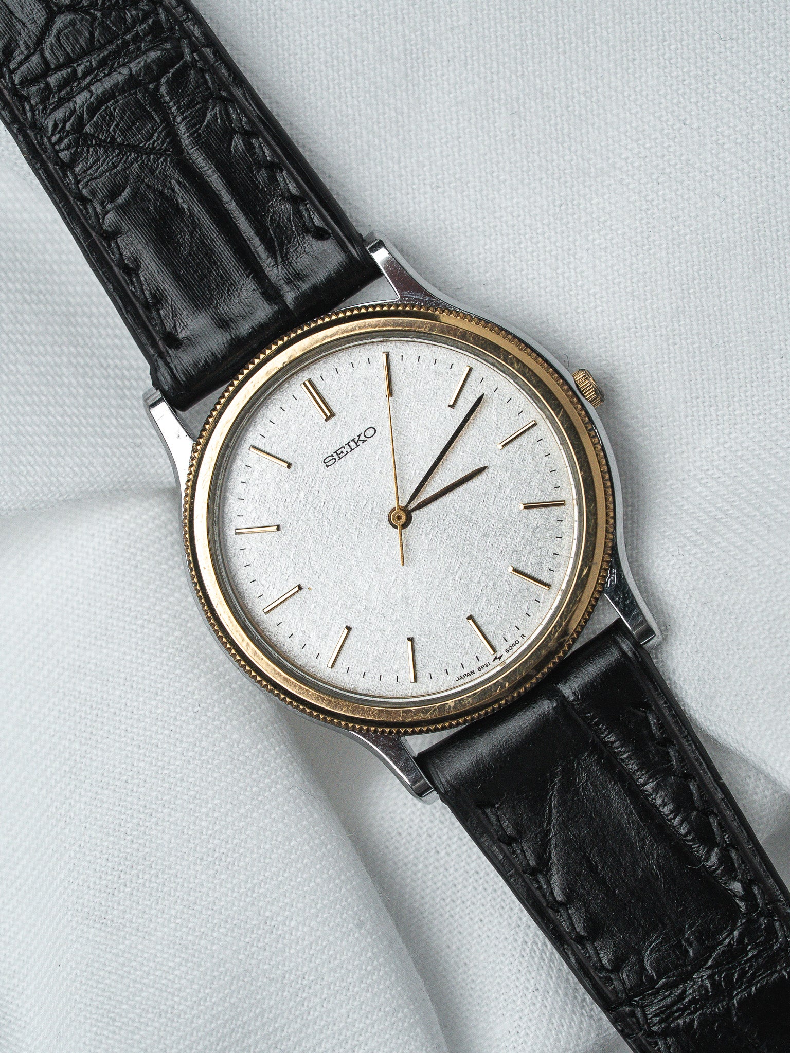 Vintage Watch Seiko 5P31-6030 Two-Tone — Silver Linen Dial (1996) 