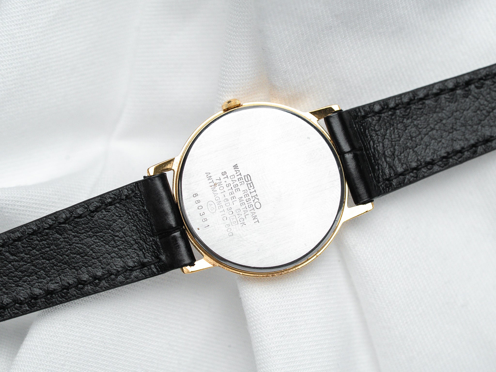 Reloj Seiko Dentsu chapado en oro — Esfera romana corporativa (1995) 