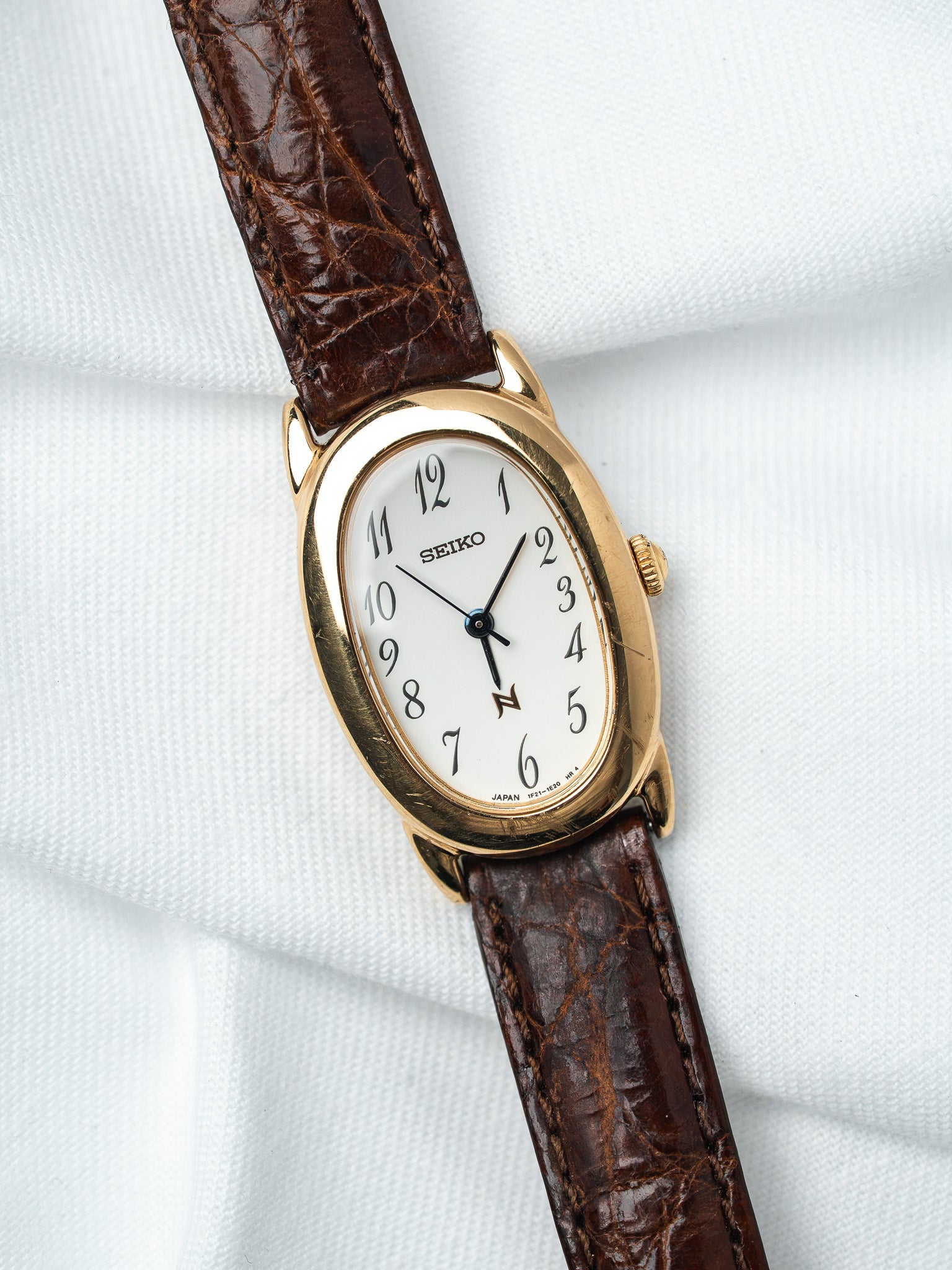 Vintage Seiko Baignoire Gold-Plated — Brown Dial Arabic Numerals (2001) 