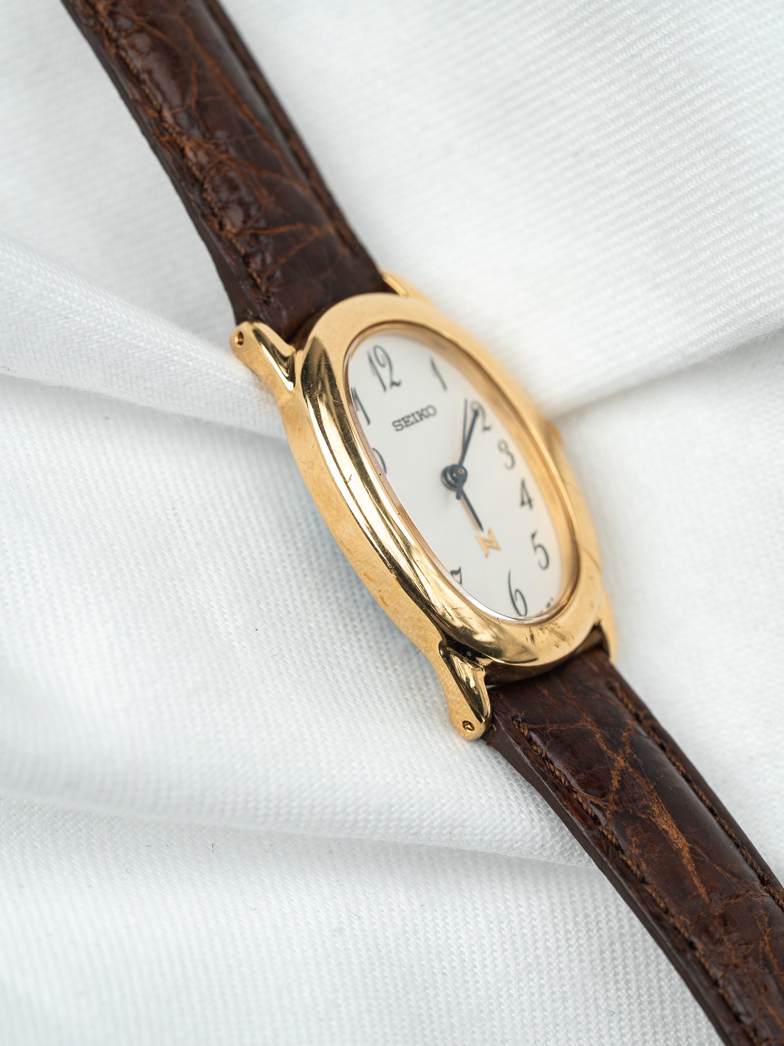 Vintage Seiko Baignoire Gold-Plated — Brown Dial Arabic Numerals (2001) 