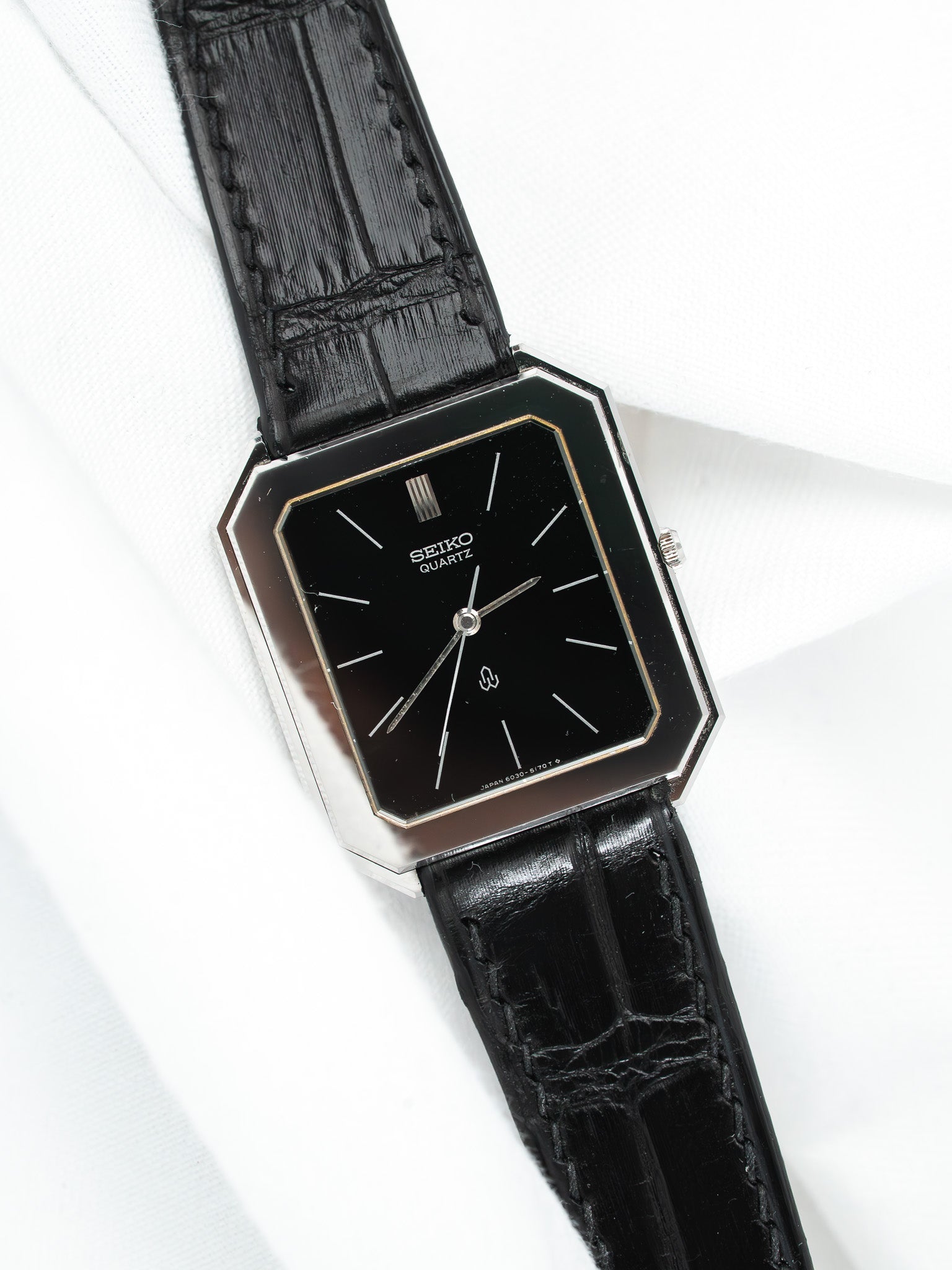 Vintage Seiko Steel Watch — Black Lacquered Dress Dial (1980) 