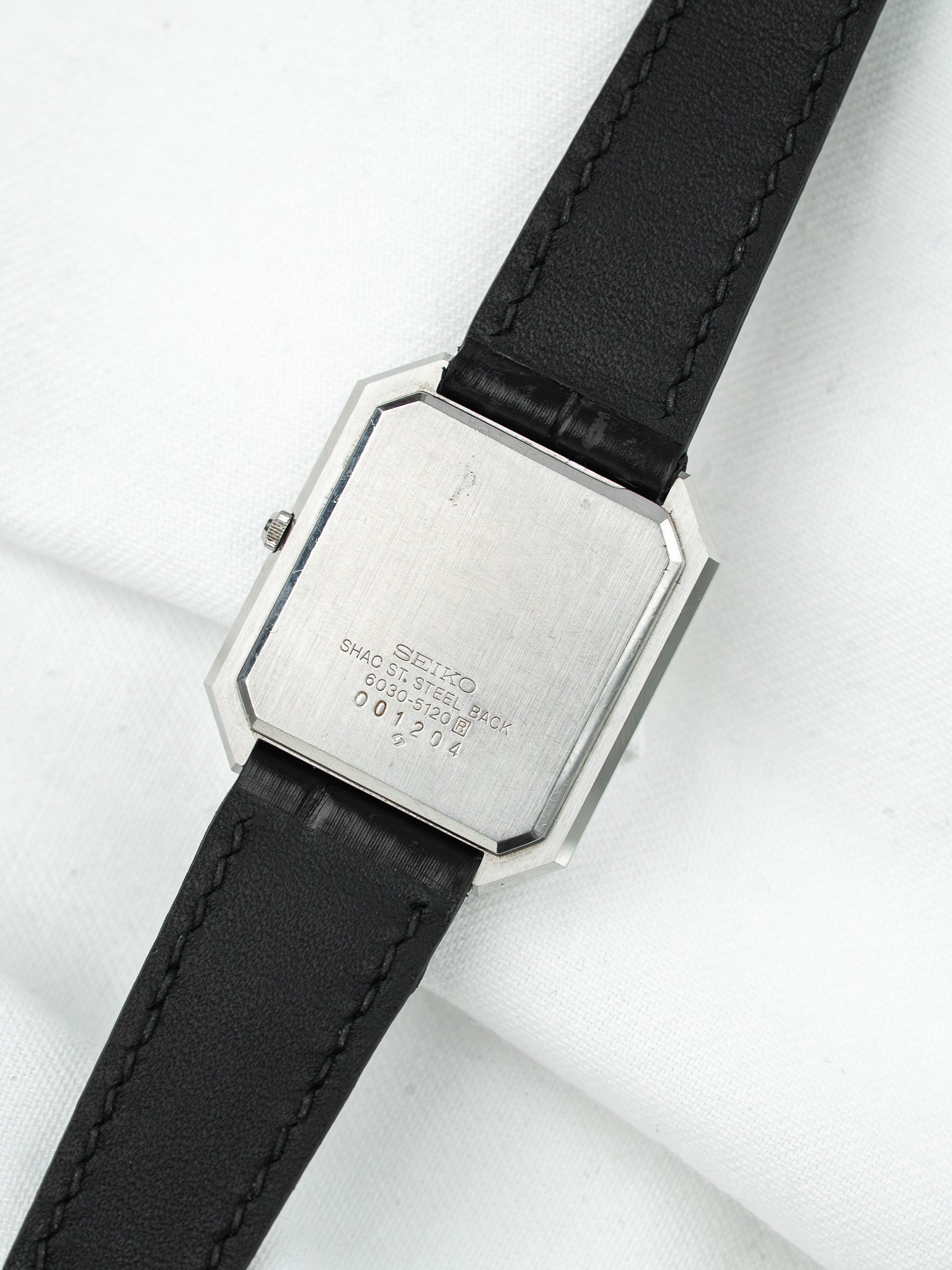 Vintage Seiko Steel Watch — Black Lacquered Dress Dial (1980) 