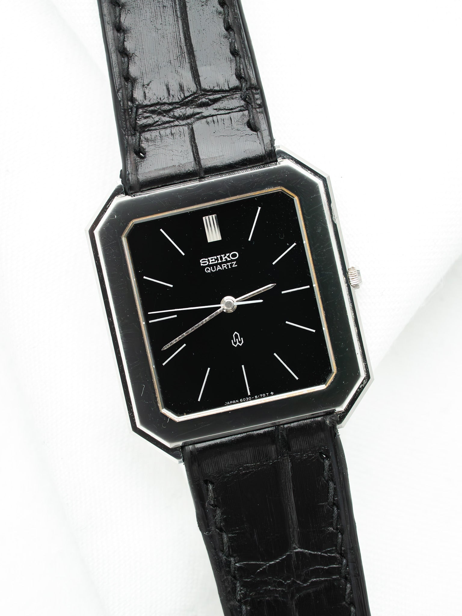 Vintage Seiko Steel Watch — Black Lacquered Dress Dial (1980) 