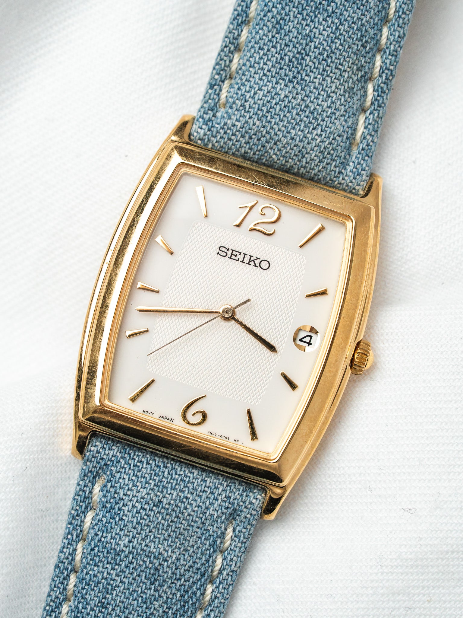 Montre Seiko Vintage Plaqué Or — Tonneau Cadran Blanc (1992)