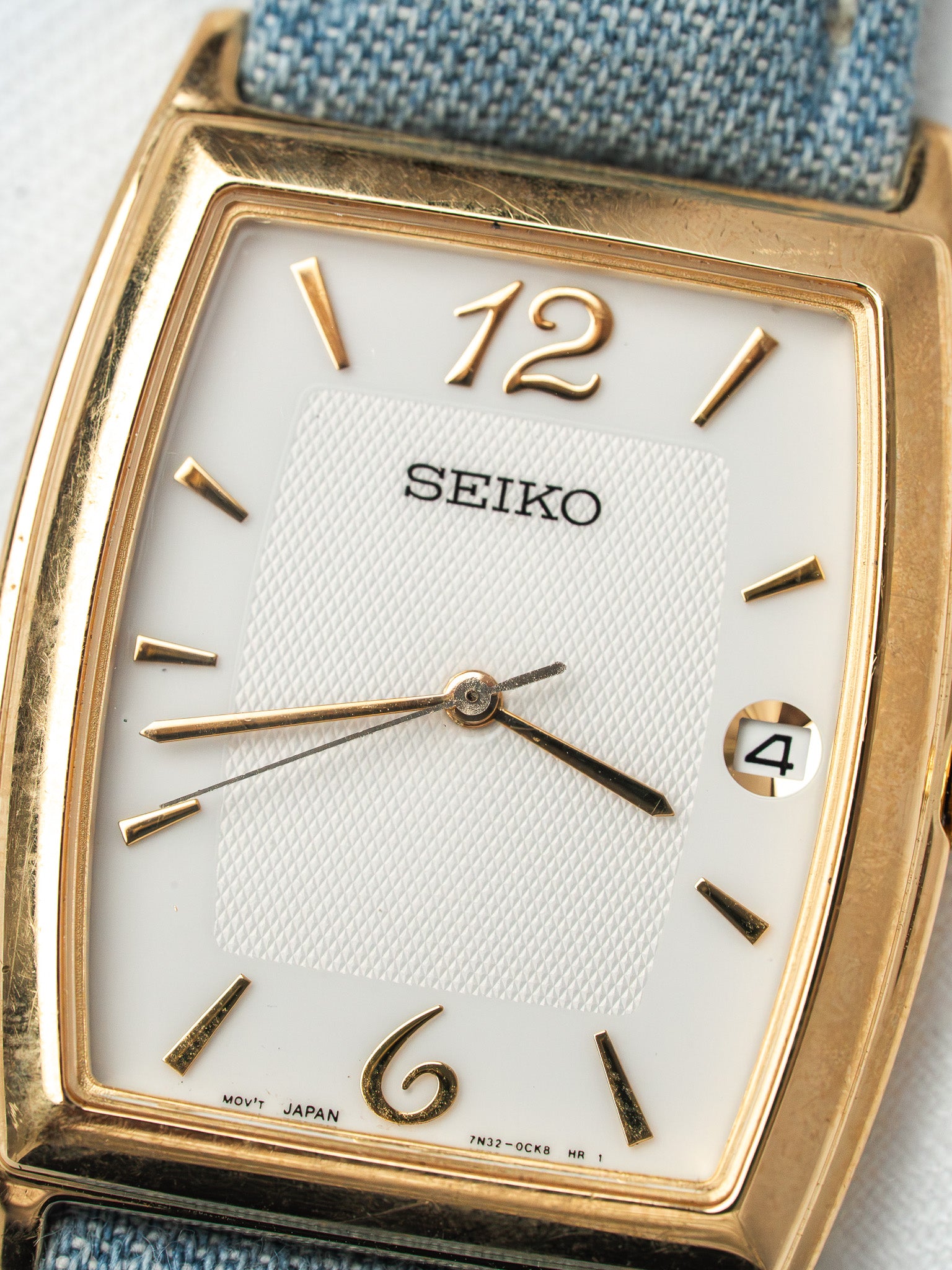 Montre Seiko Vintage Plaqué Or — Tonneau Cadran Blanc (1992)