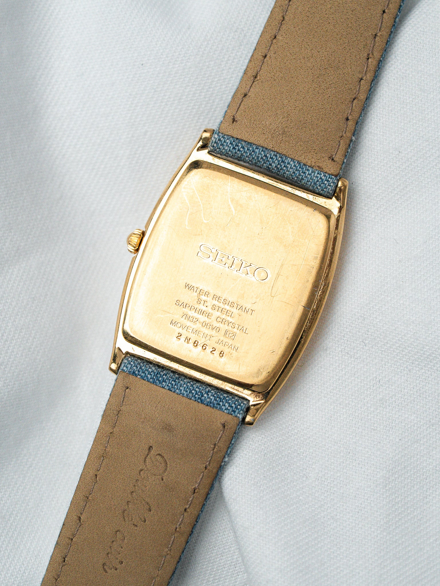 Montre Seiko Vintage Plaqué Or — Tonneau Cadran Blanc (1992)