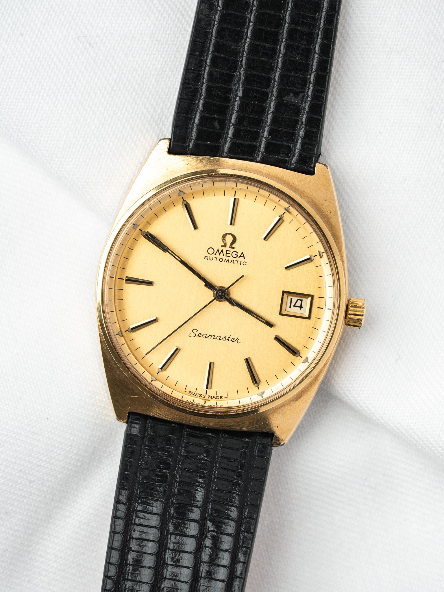 Montre Omega Seamaster Tonneau 166.0204 — Cadran Doré (1976)