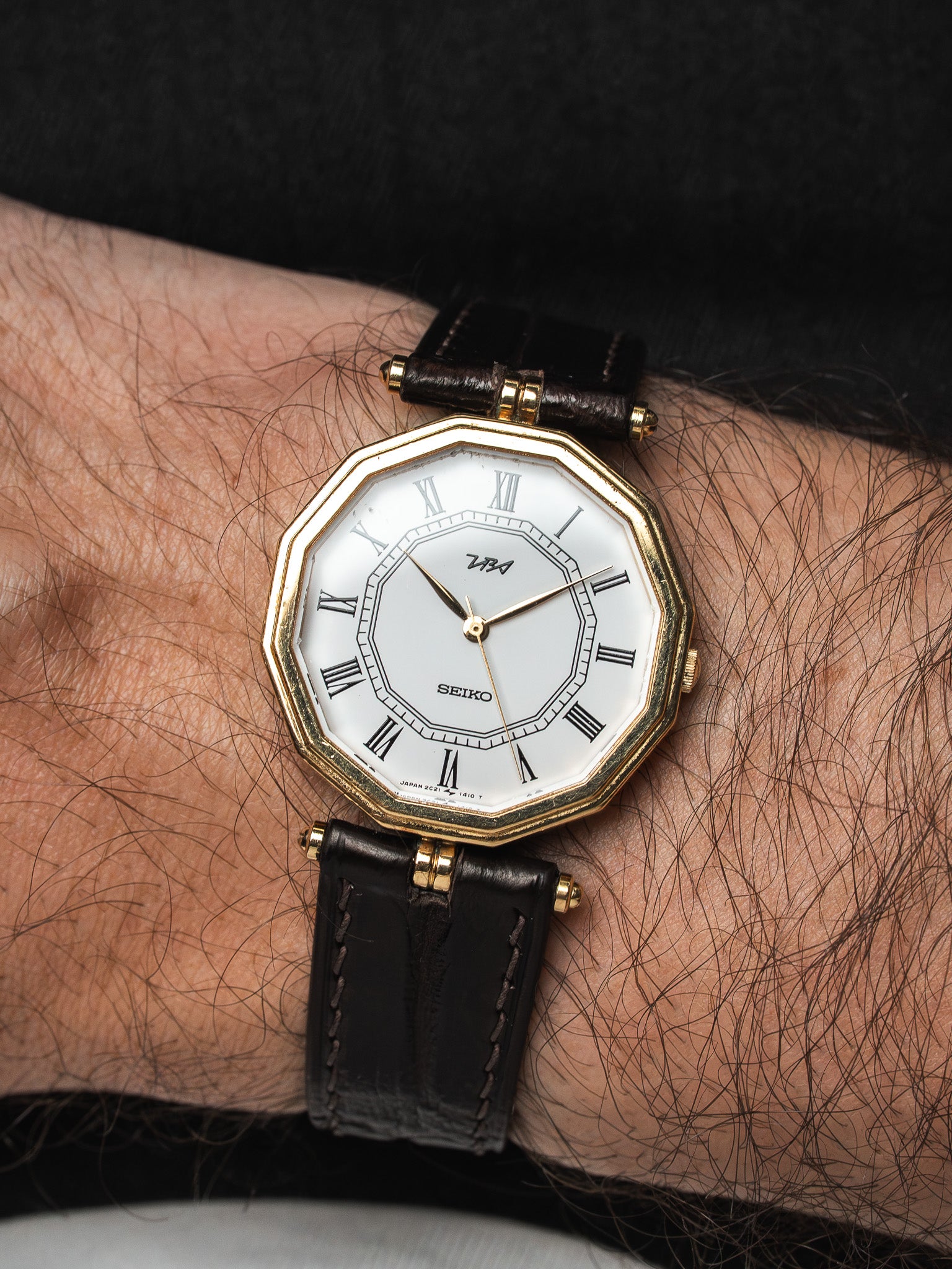Montre Seiko Or Polygonale — Cadran Chiffres Romains (1986)