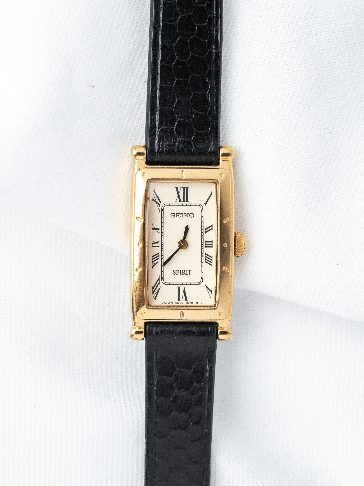 Montre Seiko Spirit Tank Or 16mm — Cadran Blanc Romain (1995)