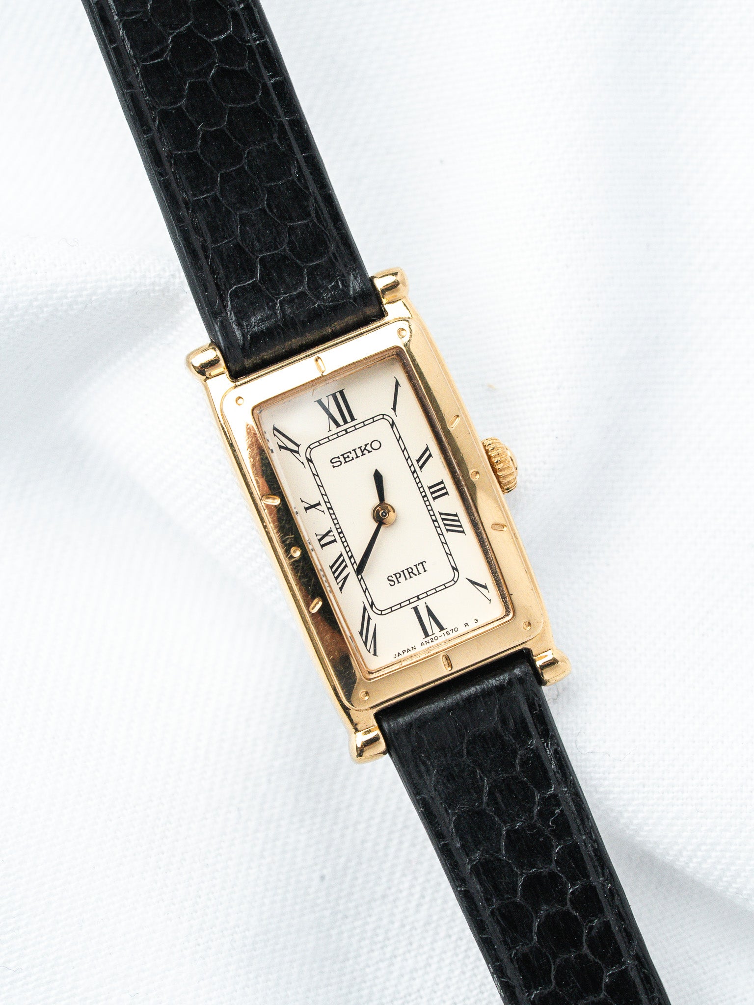 Montre Seiko Spirit Tank Or 16mm — Cadran Blanc Romain (1995)