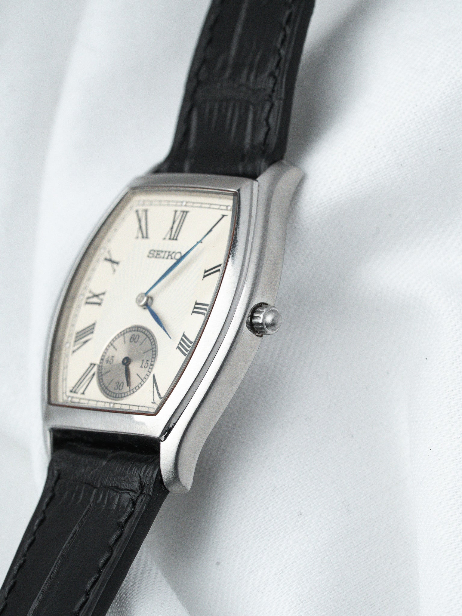 Vintage Seiko Tonneau Stainless Steel — Cream Roman Dial (2000s) 