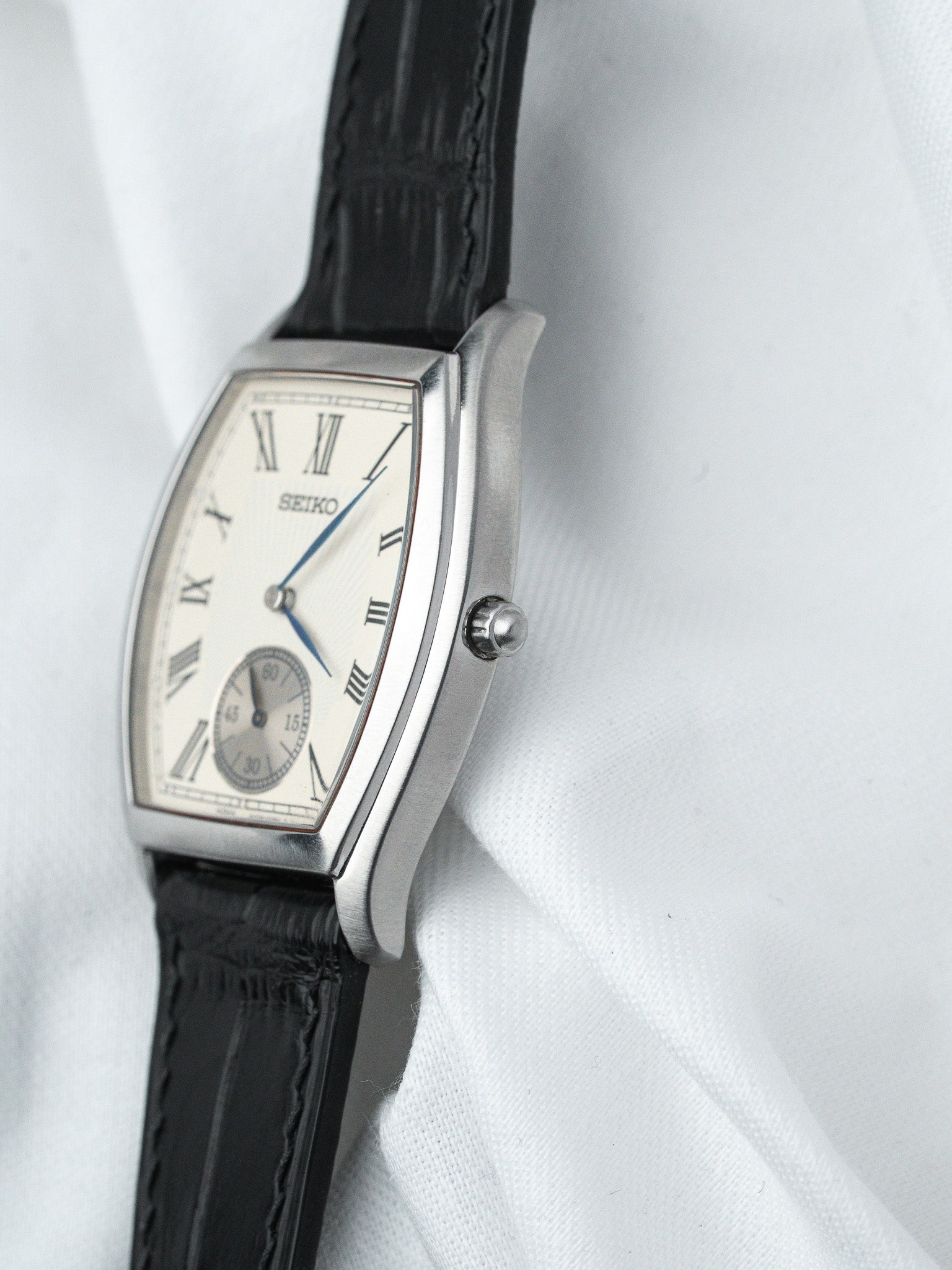 Vintage Seiko Tonneau Stainless Steel — Cream Roman Dial (2000s) 