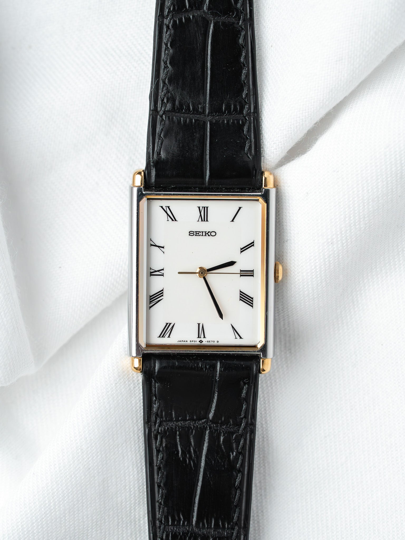 Vintage Seiko Quartz Tank 5P31-5040 — Gold-Plated Steel (1988) 