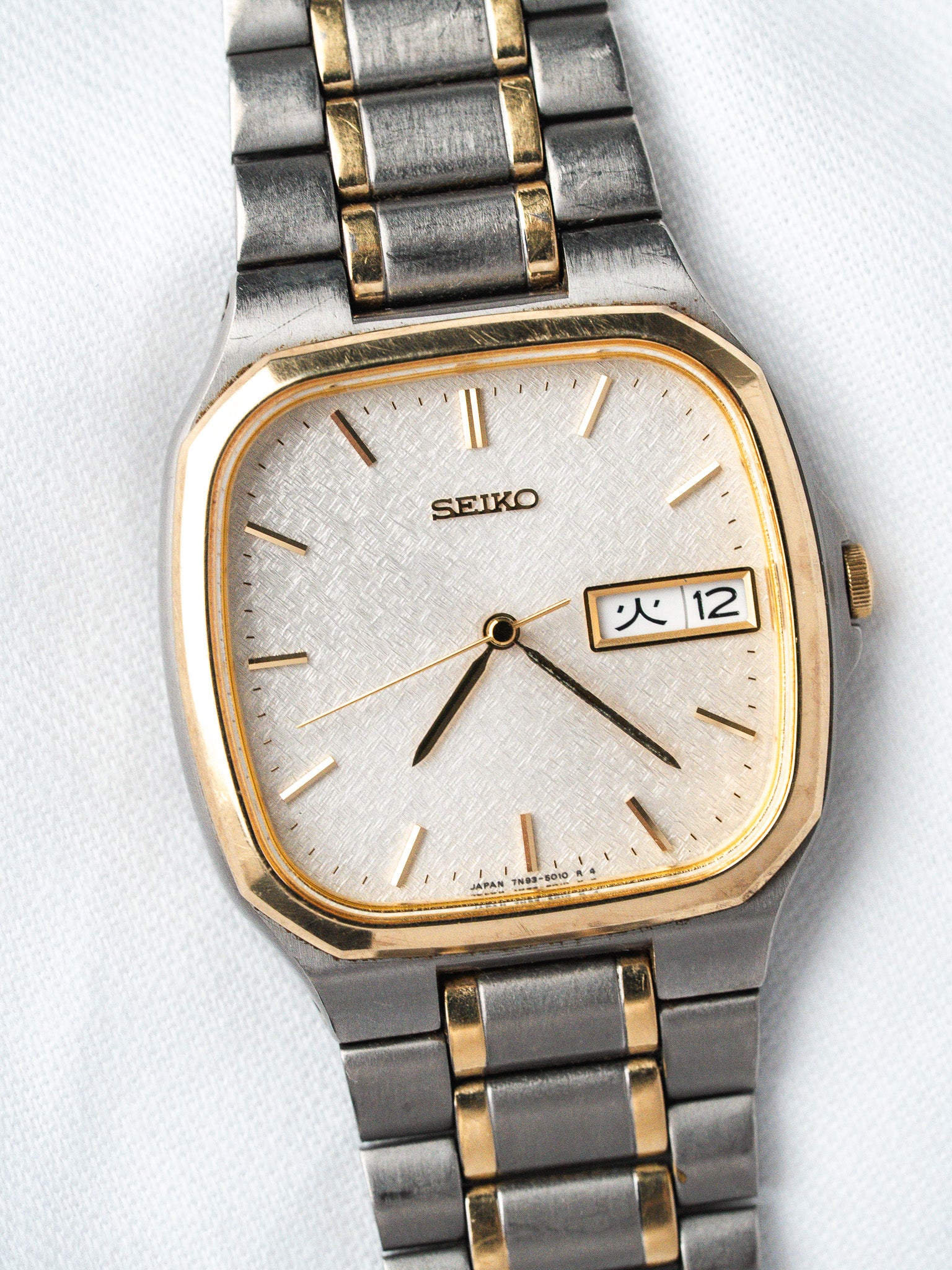 Montre Seiko 7N83-5010 Coussin Bicolore — Cadran Lin (1990s)