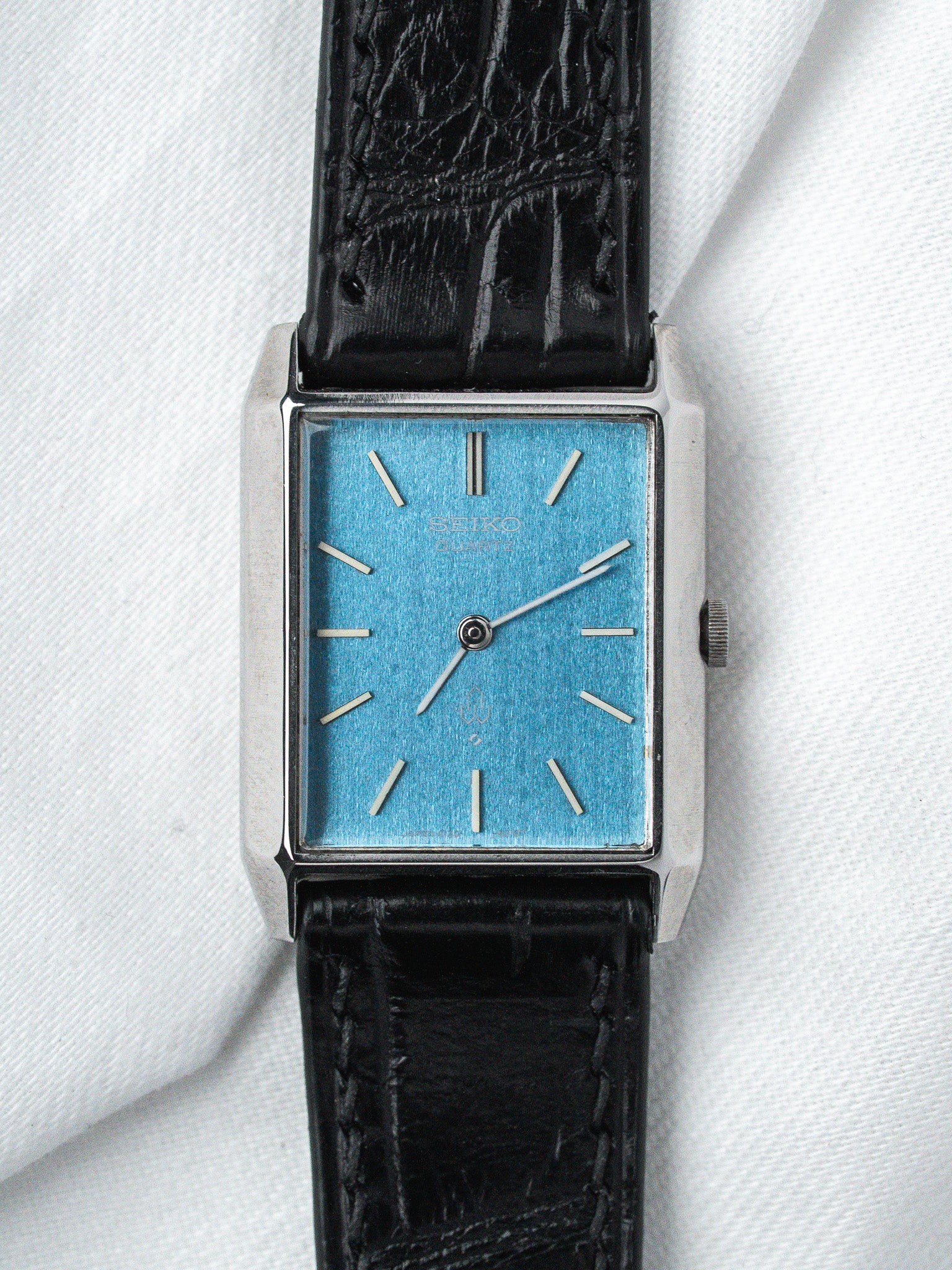 ساعة Seiko 4130-5010 من الفولاذ — Tank قرص أزرق (1975) 