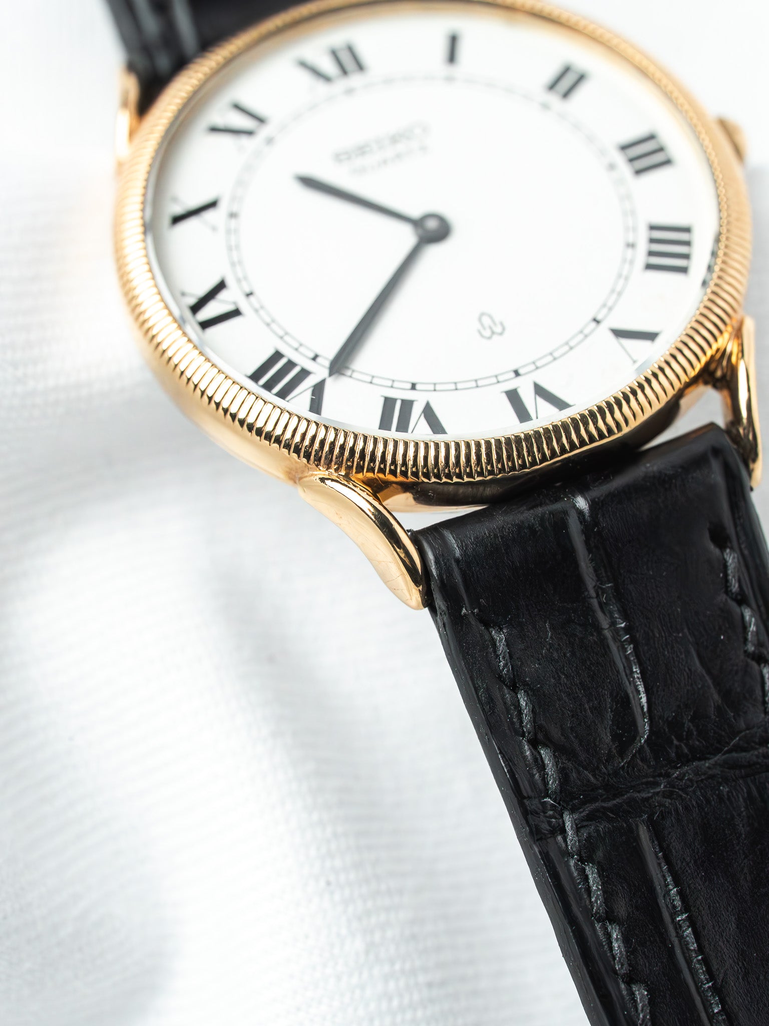 Montre Seiko 8020-7080 Plaqué Or — Cornes de Vache Guillochée (1983)
