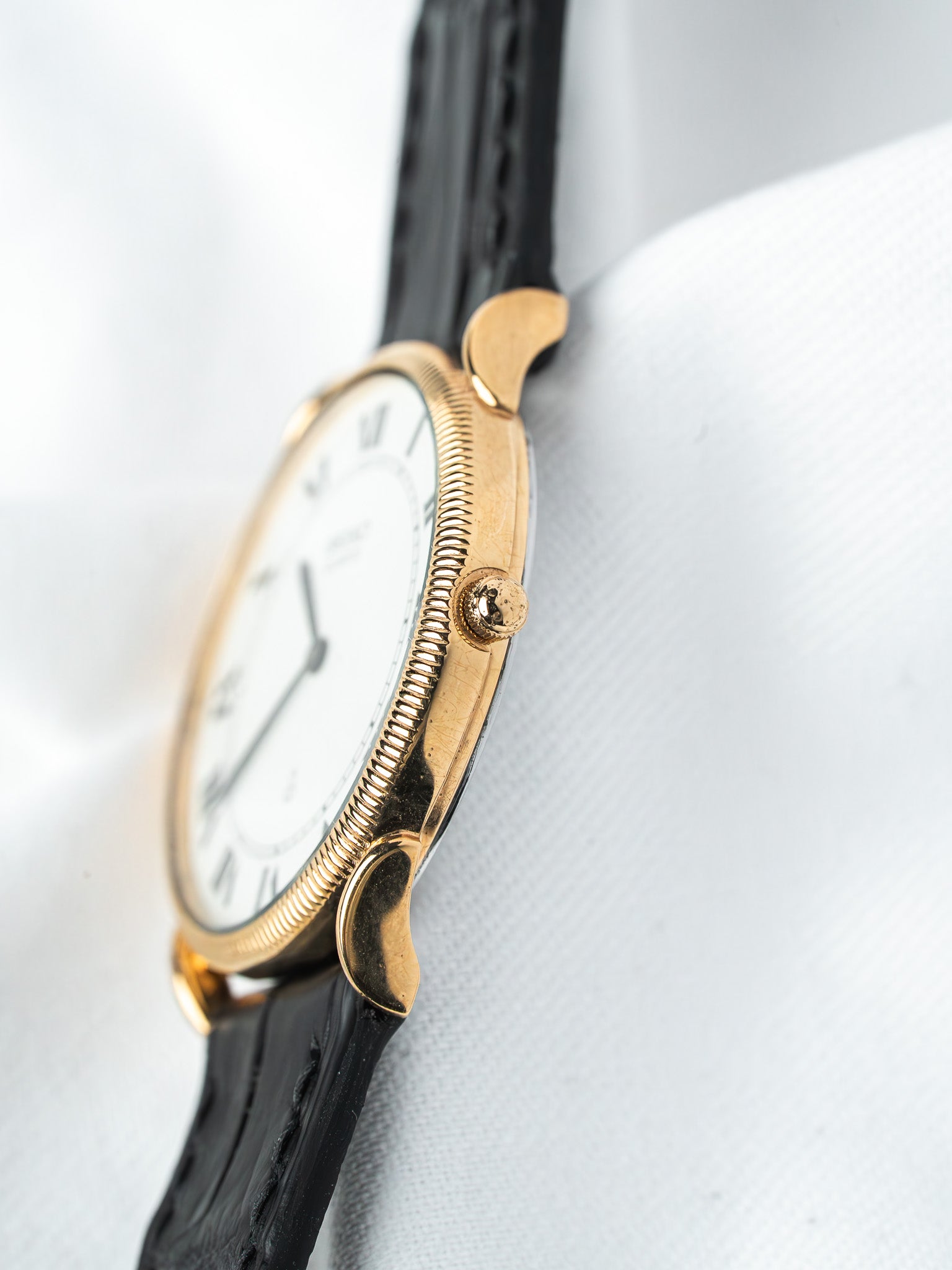 Montre Seiko 8020-7080 Plaqué Or — Cornes de Vache Guillochée (1983)