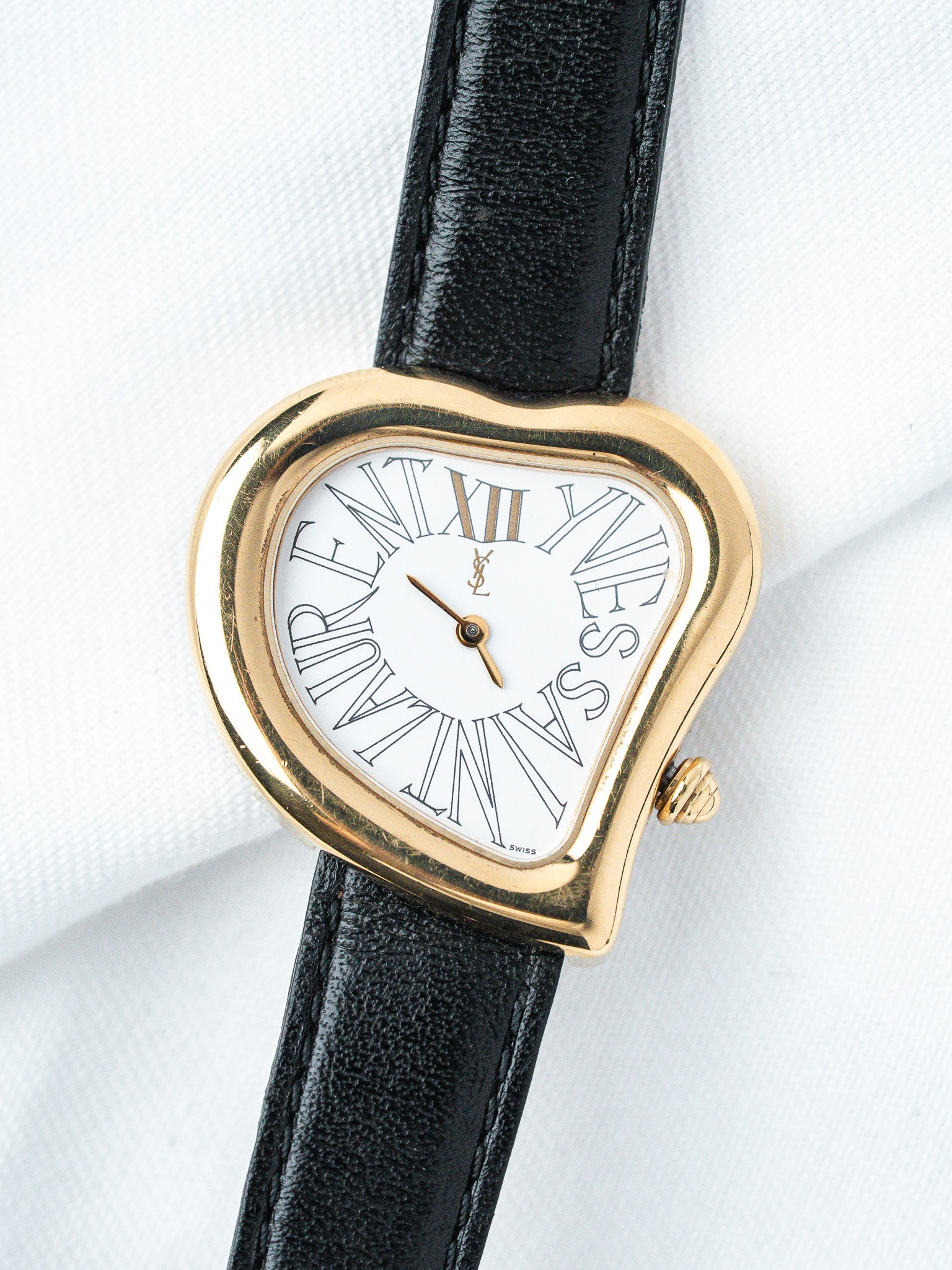 Montre Yves Saint Laurent Cœur Plaqué Or — Cadran Signature (1990s)